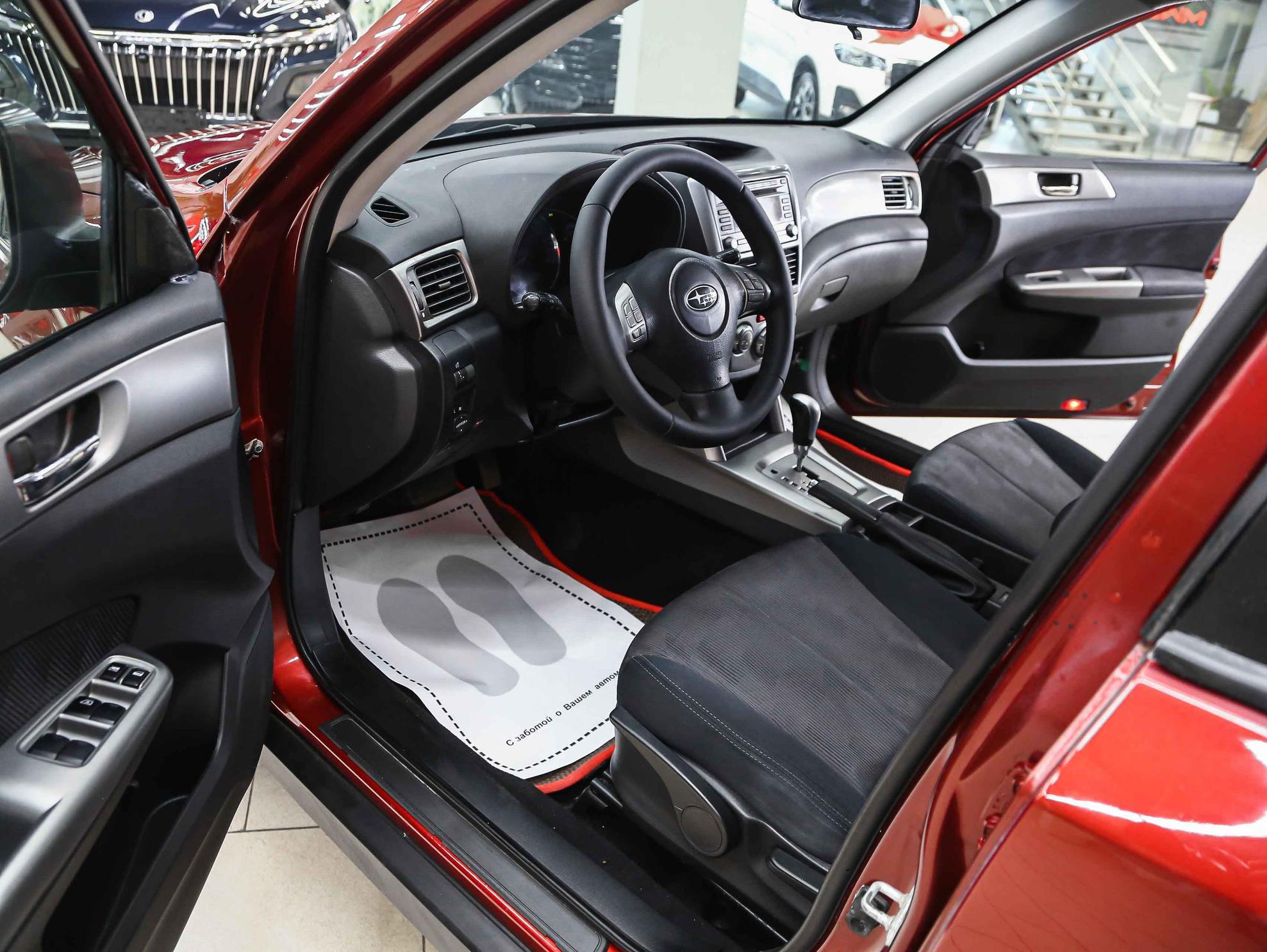 Subaru Forester 2008, красный, ДЦ Орехово