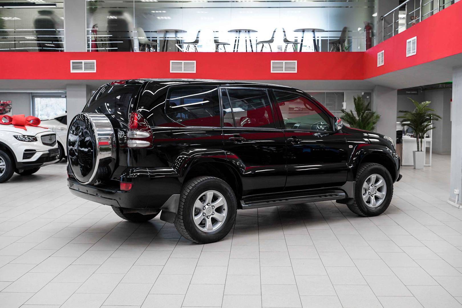 Toyota Land Cruiser Prado 2004, черный, ДЦ Орехово