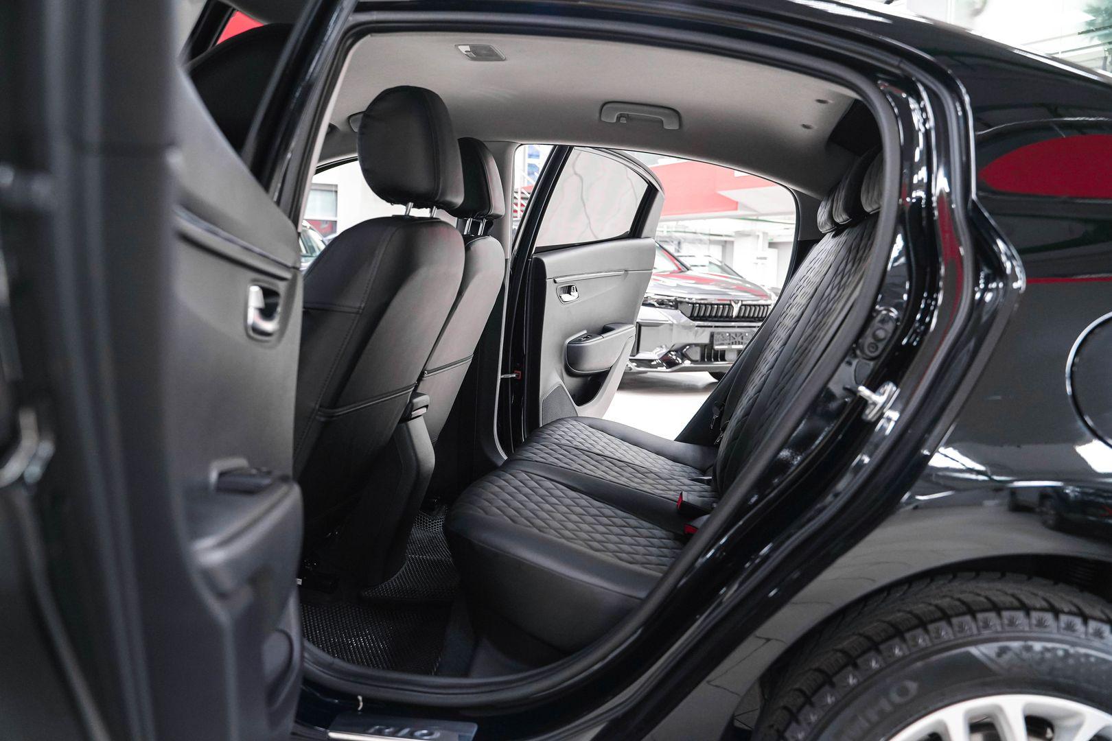 Kia Rio 2017, черный, ДЦ Орехово