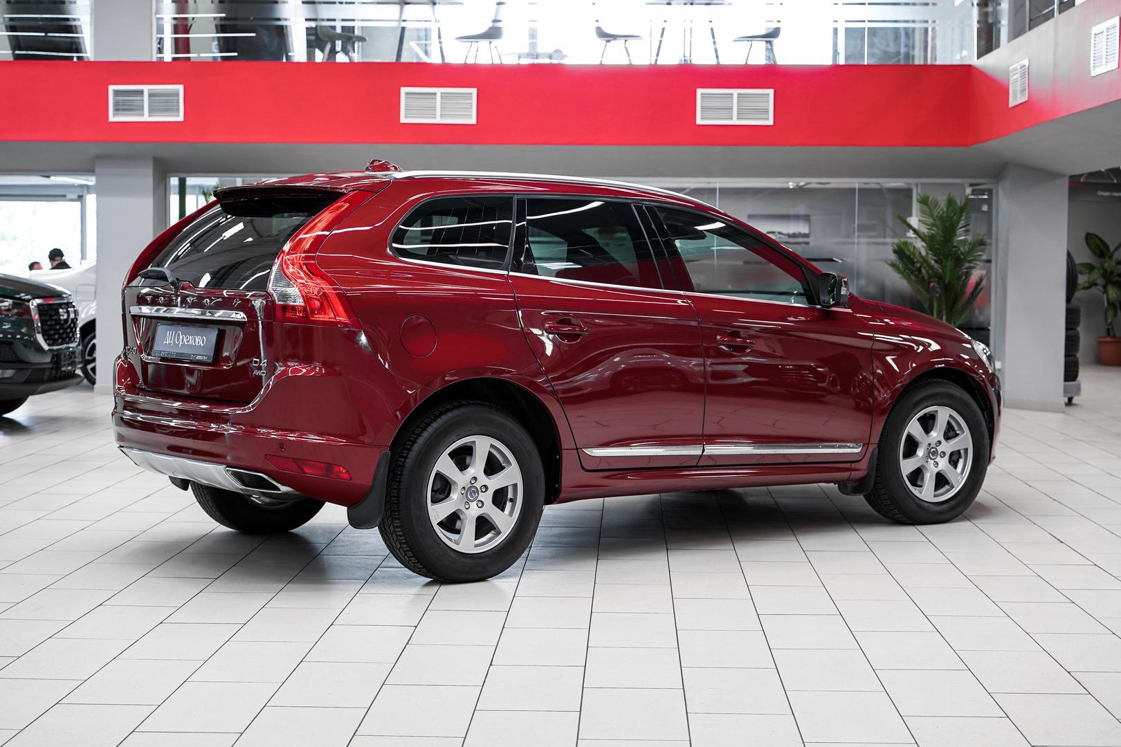 Volvo XC60 2013, красный, ДЦ Орехово