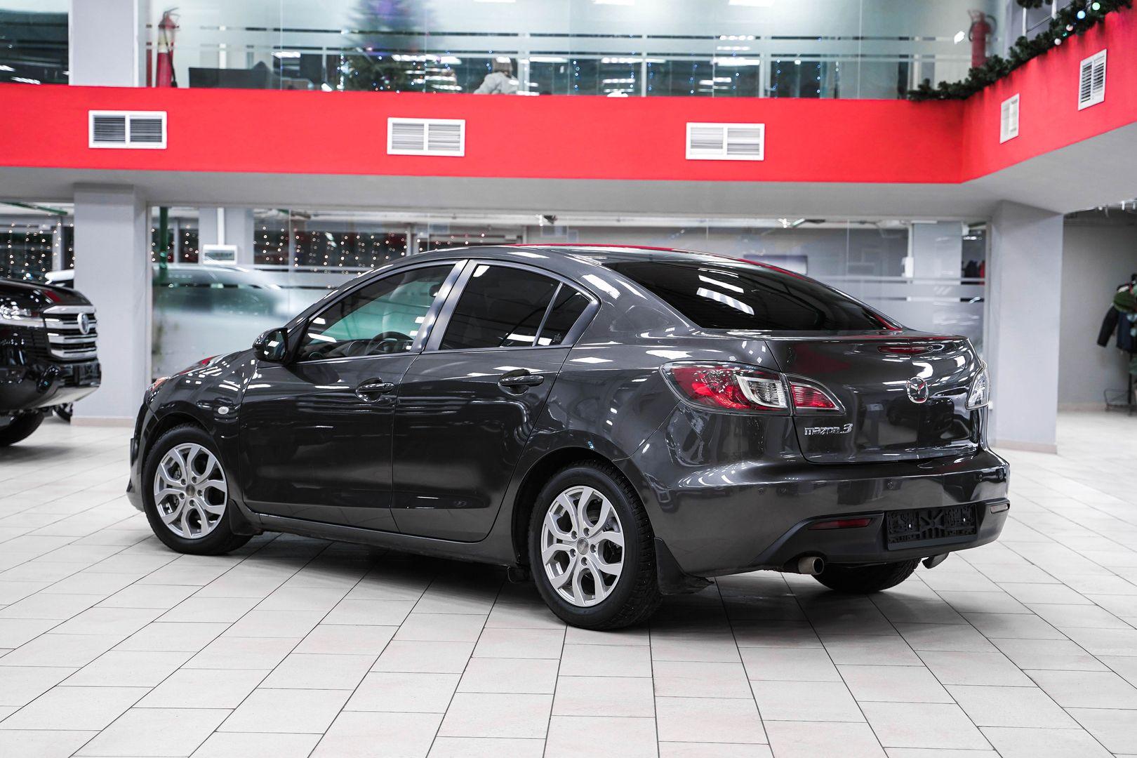 Mazda 3 2010, серый, ДЦ Орехово