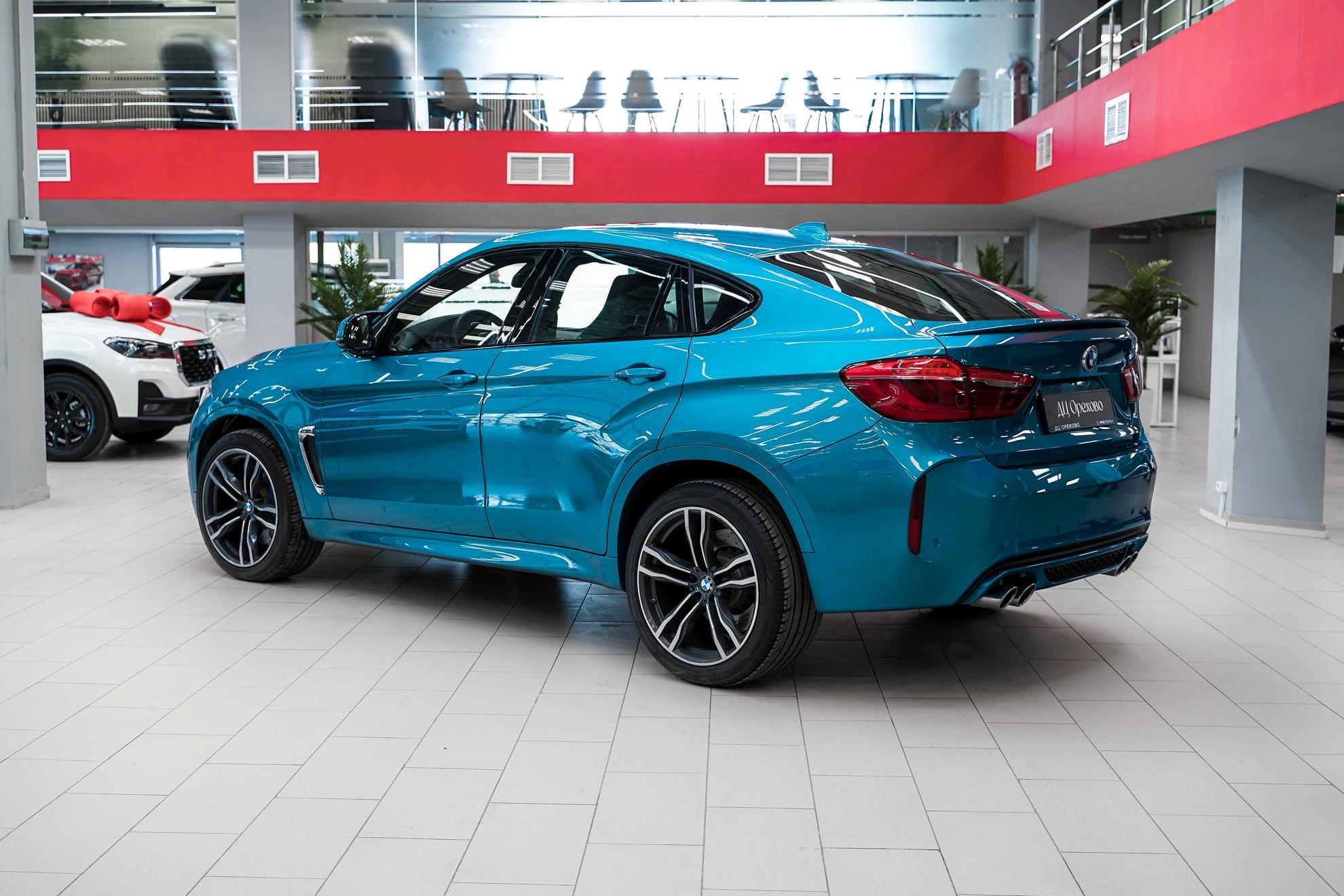 BMW X6 M 2018, голубой, ДЦ Орехово