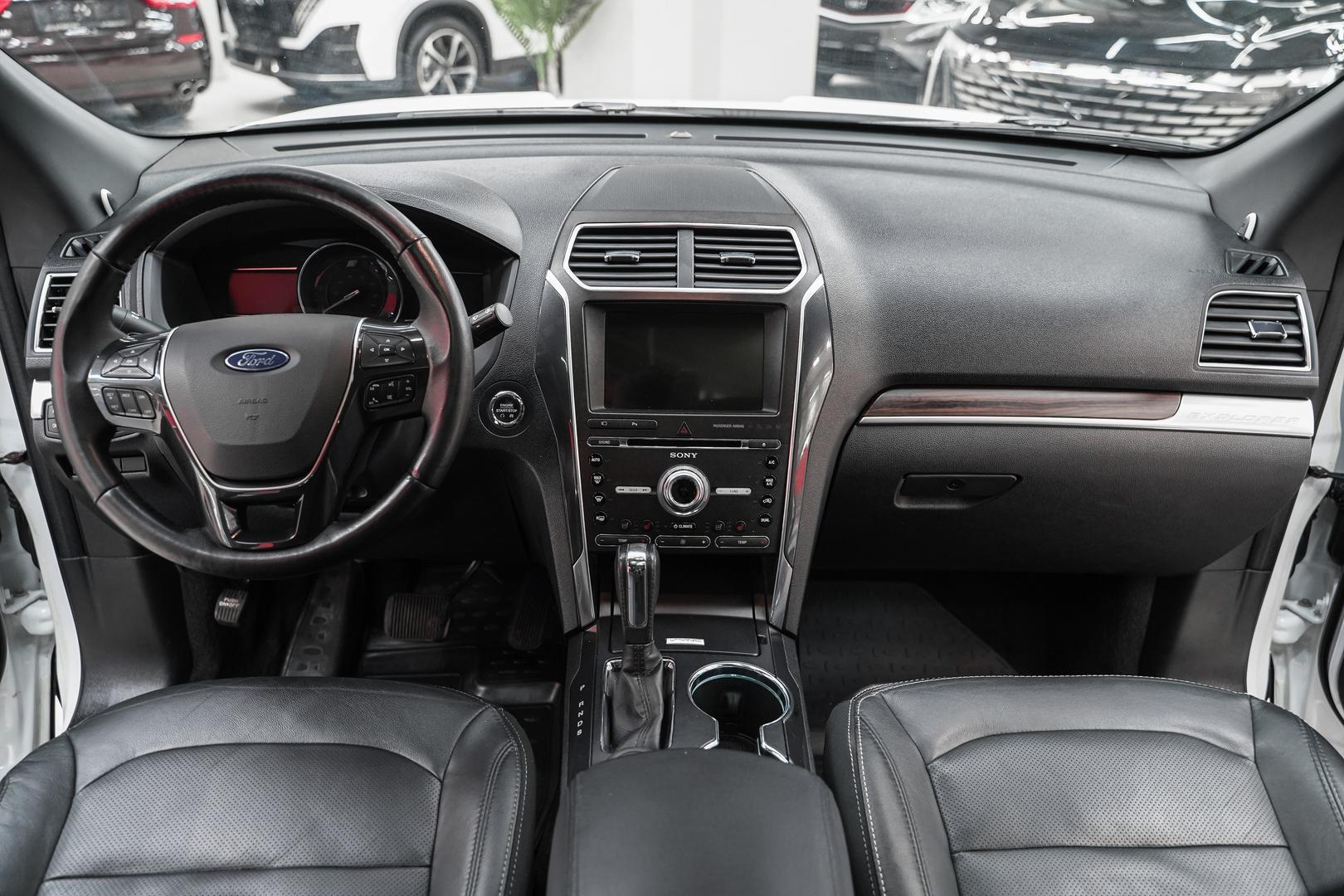 Ford Explorer 2017, белый, ДЦ Орехово