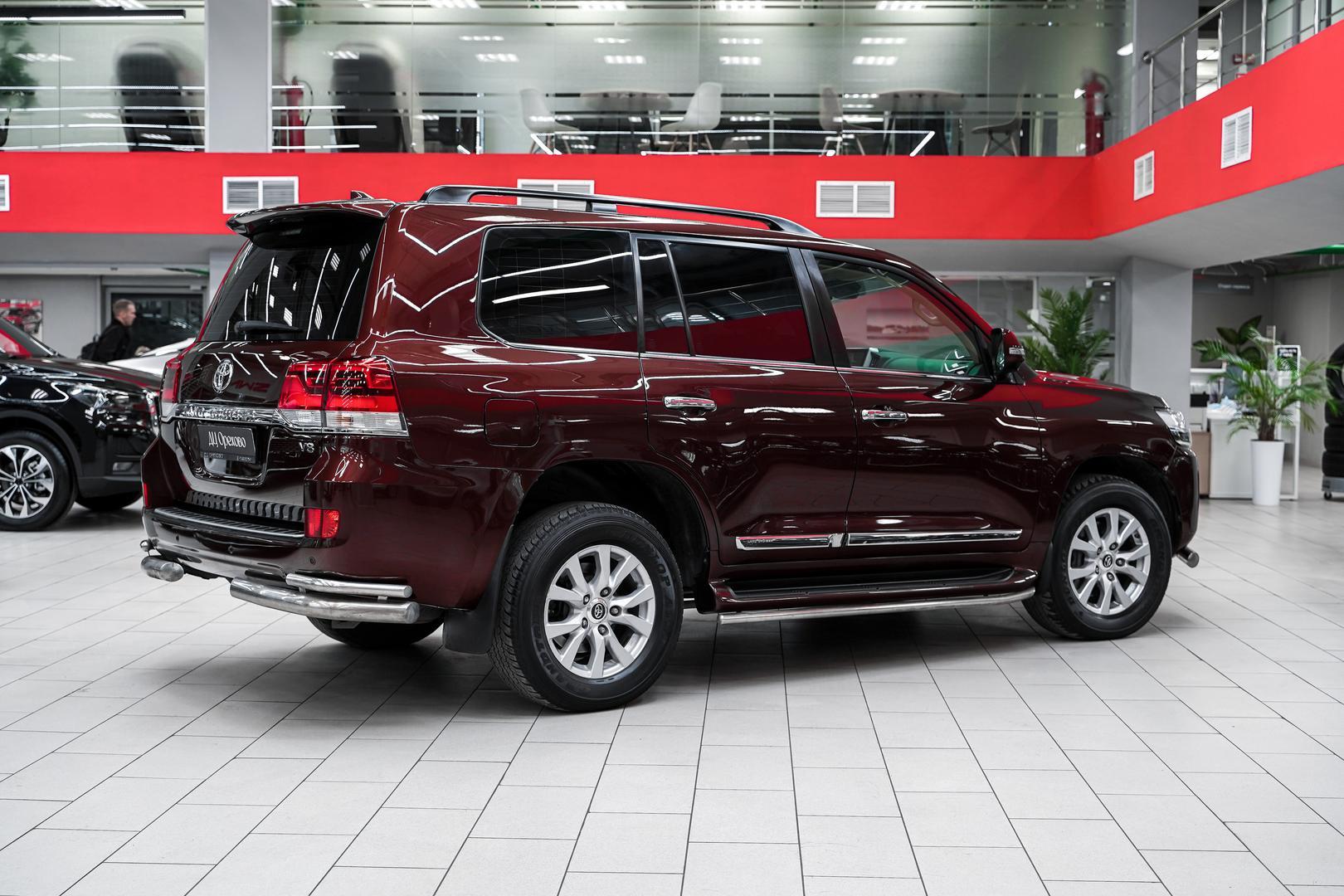 Toyota Land Cruiser 2015, коричневый, ДЦ Орехово