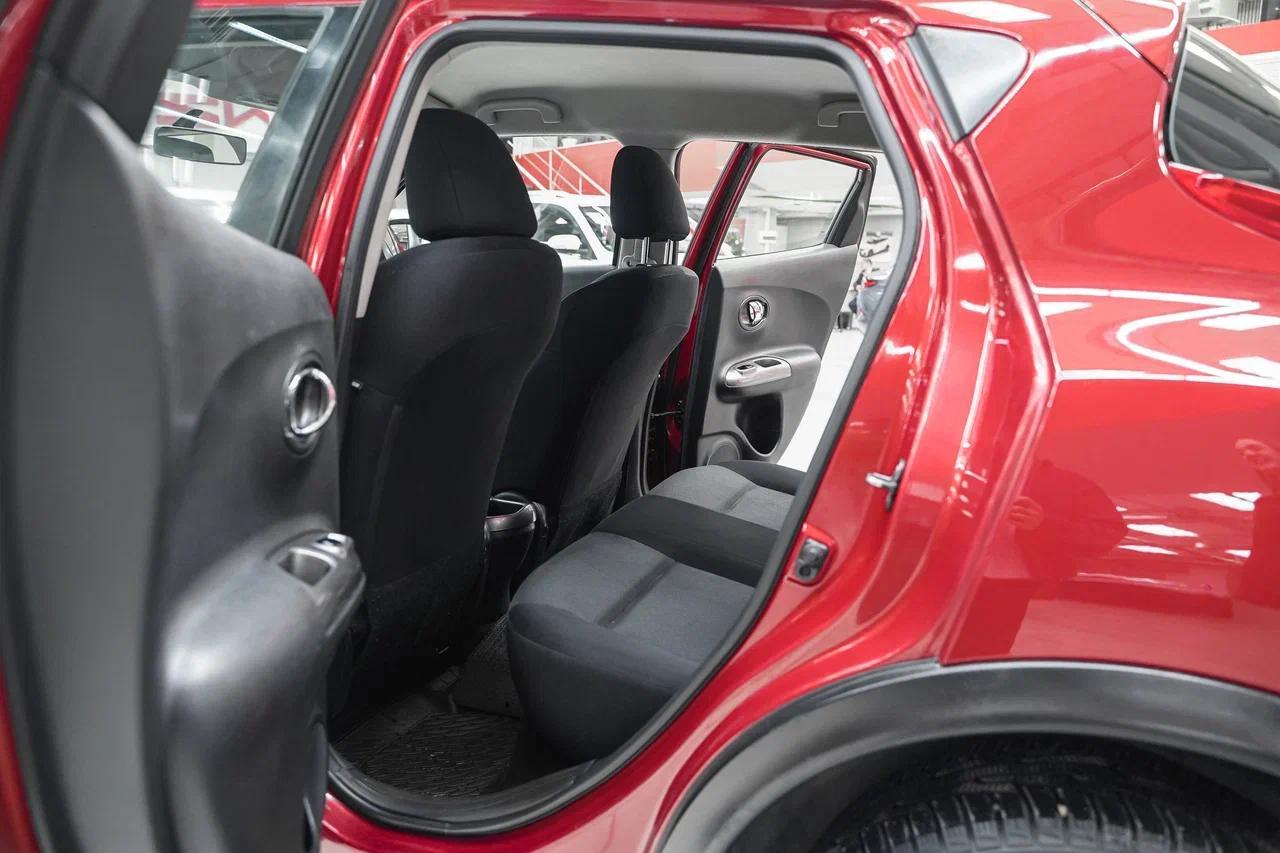 Nissan Juke 2014, красный, ДЦ Орехово