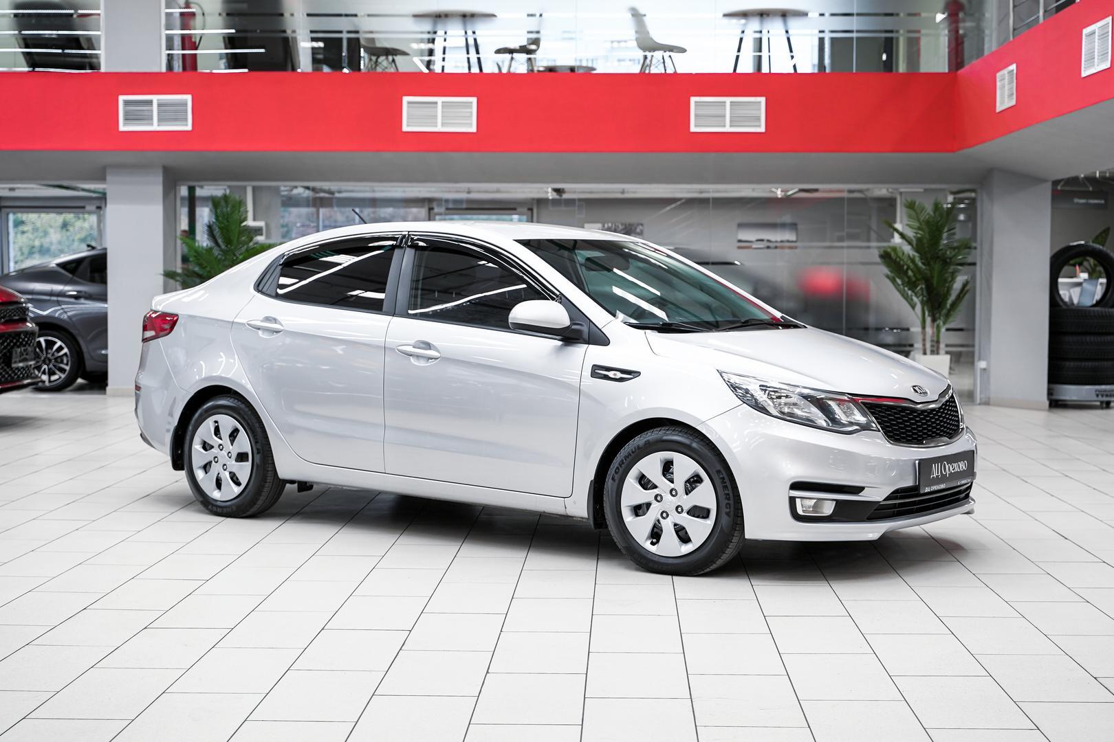Kia Rio 2015, серебряный, ДЦ Орехово