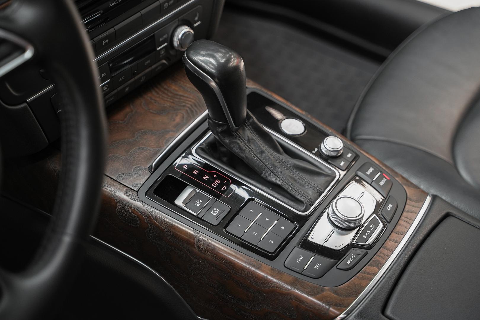 Audi A6 2015, черный, ДЦ Орехово