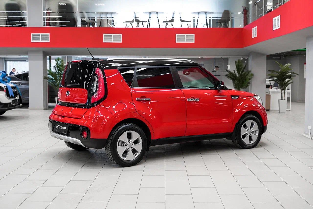 Kia Soul 2018, красный, ДЦ Орехово