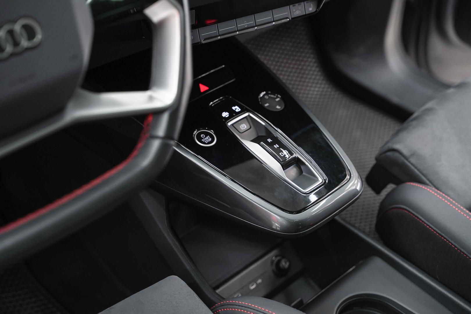 Audi Q5 e-tron 2022, серый, ДЦ Орехово