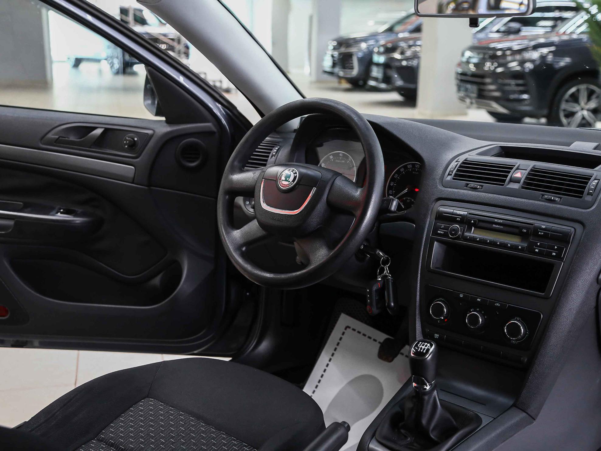 Skoda Octavia 2009, серый, ДЦ Орехово
