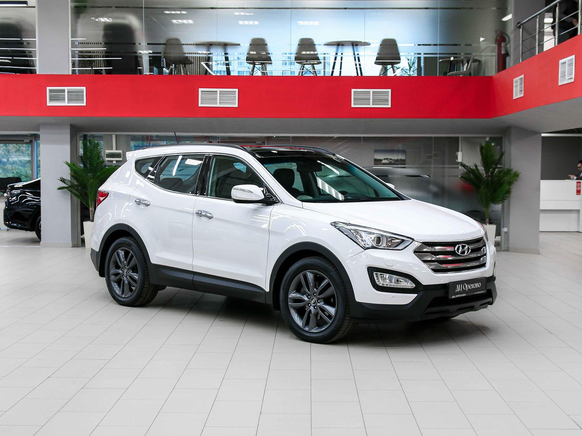 Hyundai Santa Fe 2013, белый, ДЦ Орехово