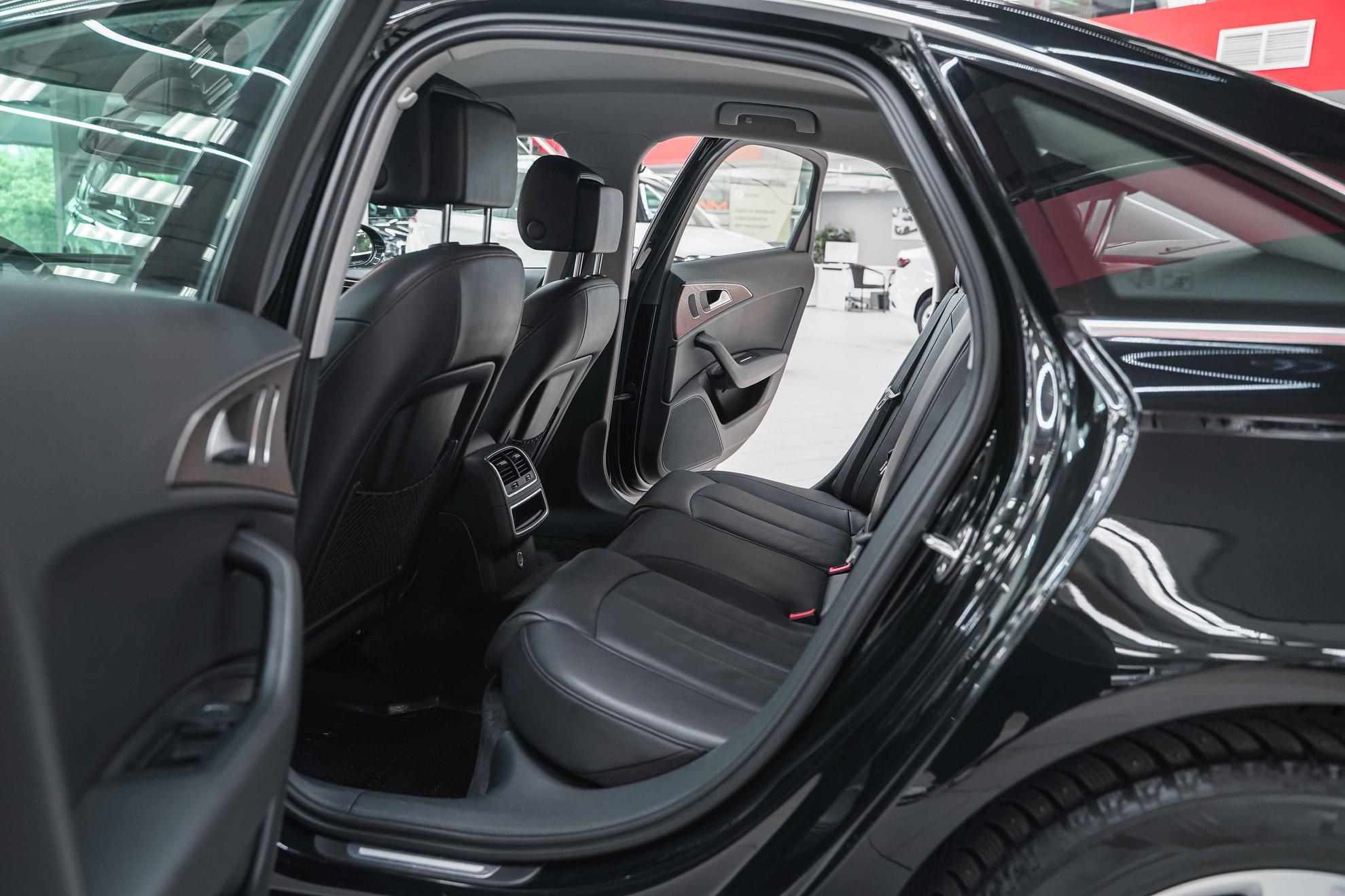 Audi A6 2015, черный, ДЦ Орехово