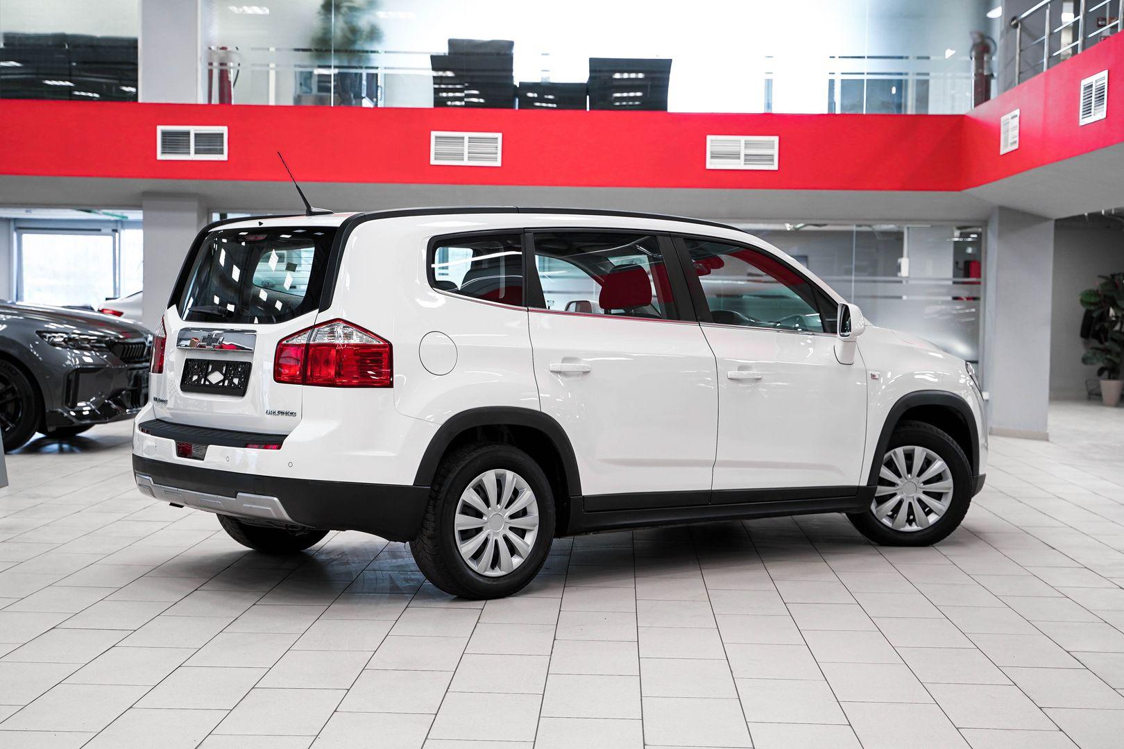 Chevrolet Orlando 2013, белый, ДЦ Орехово