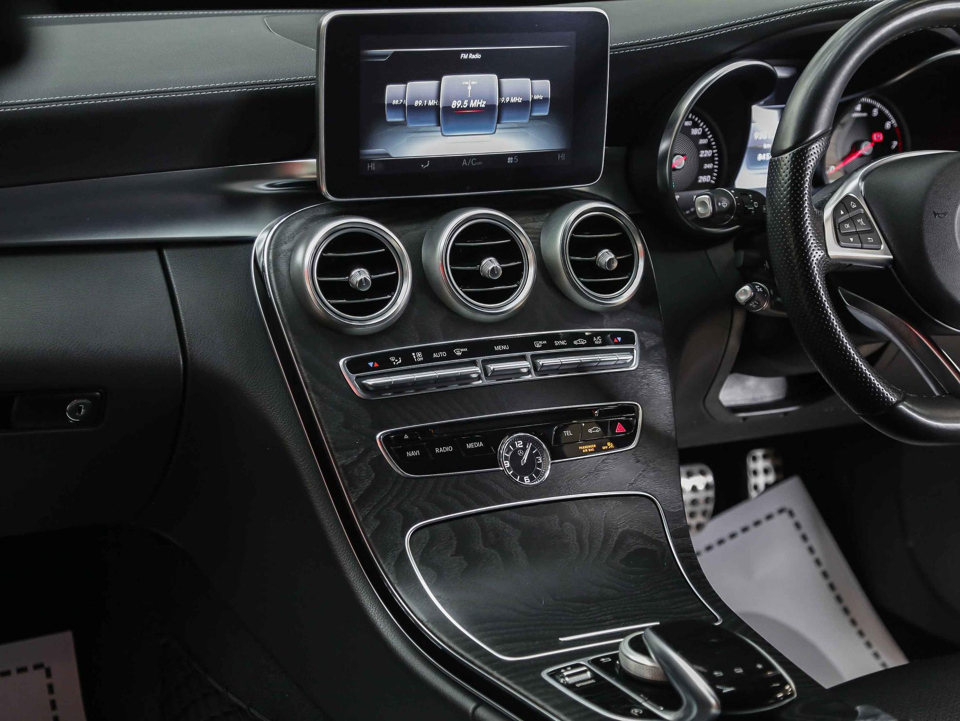 Mercedes-Benz C-Класс 2015, черный, ДЦ Орехово