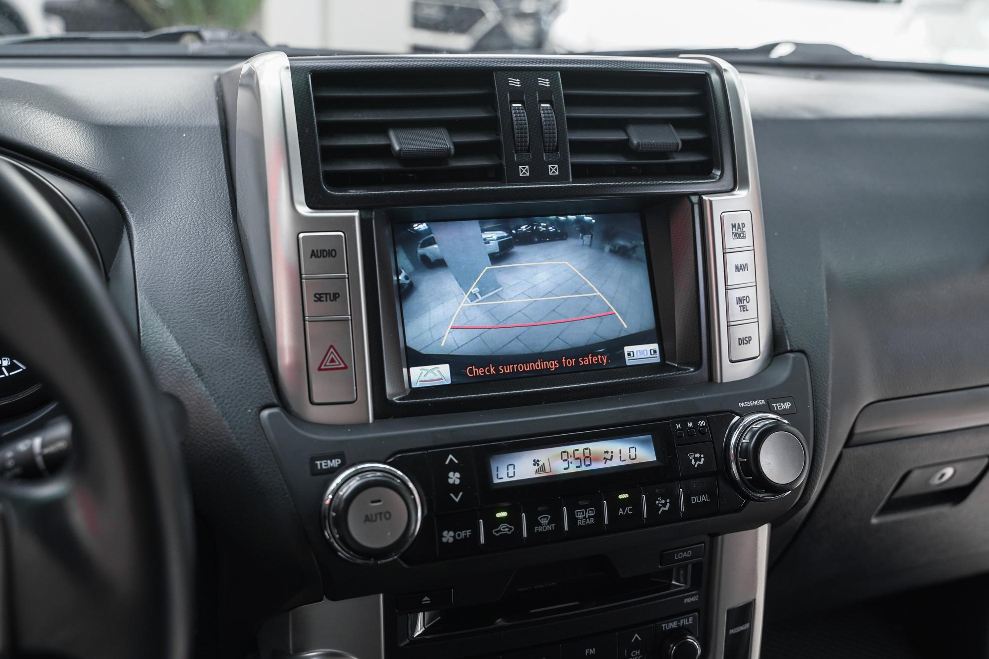 Toyota Land Cruiser Prado 2012, черный, ДЦ Орехово