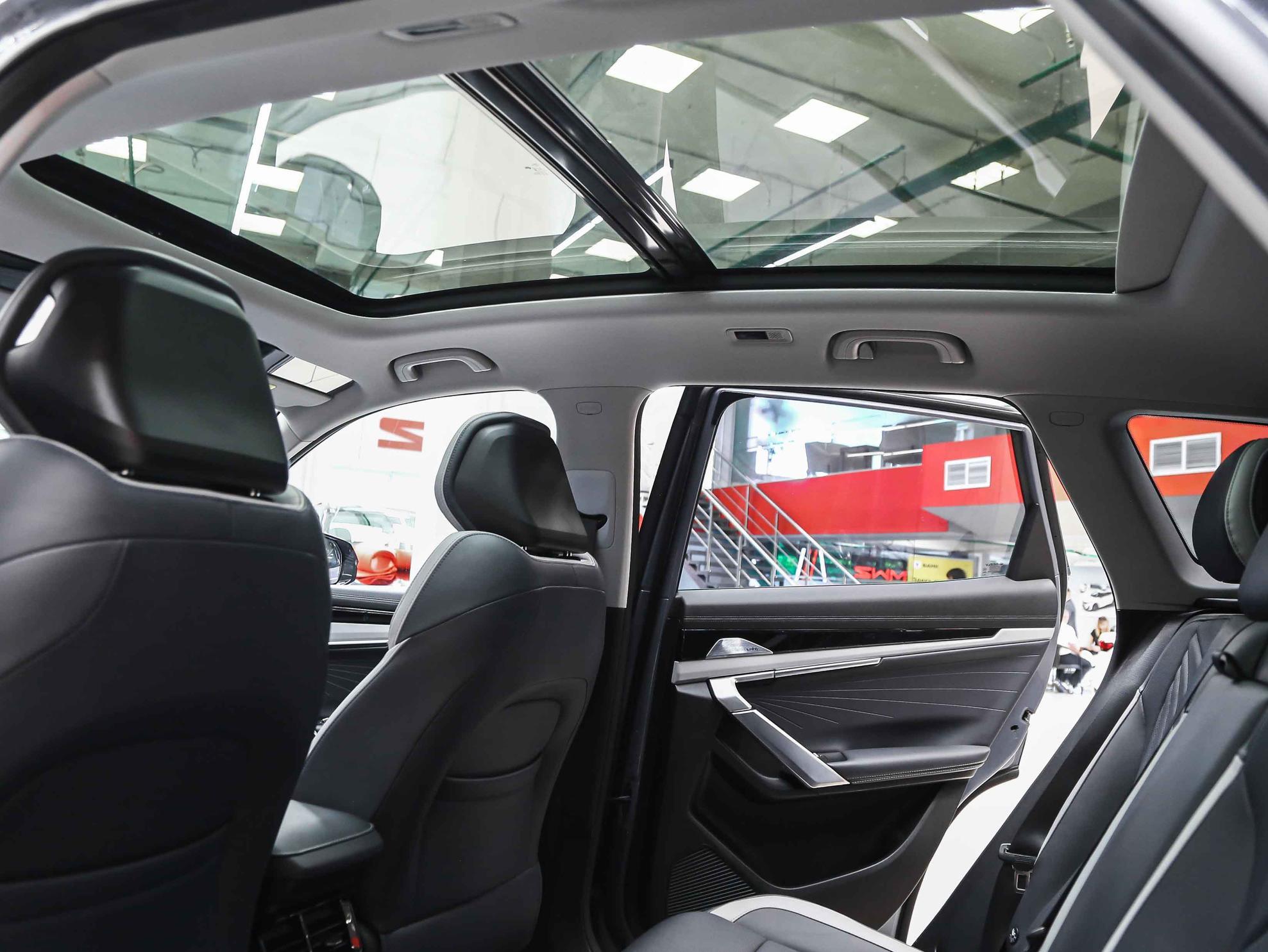 Geely Atlas 2024, синий, ДЦ Орехово
