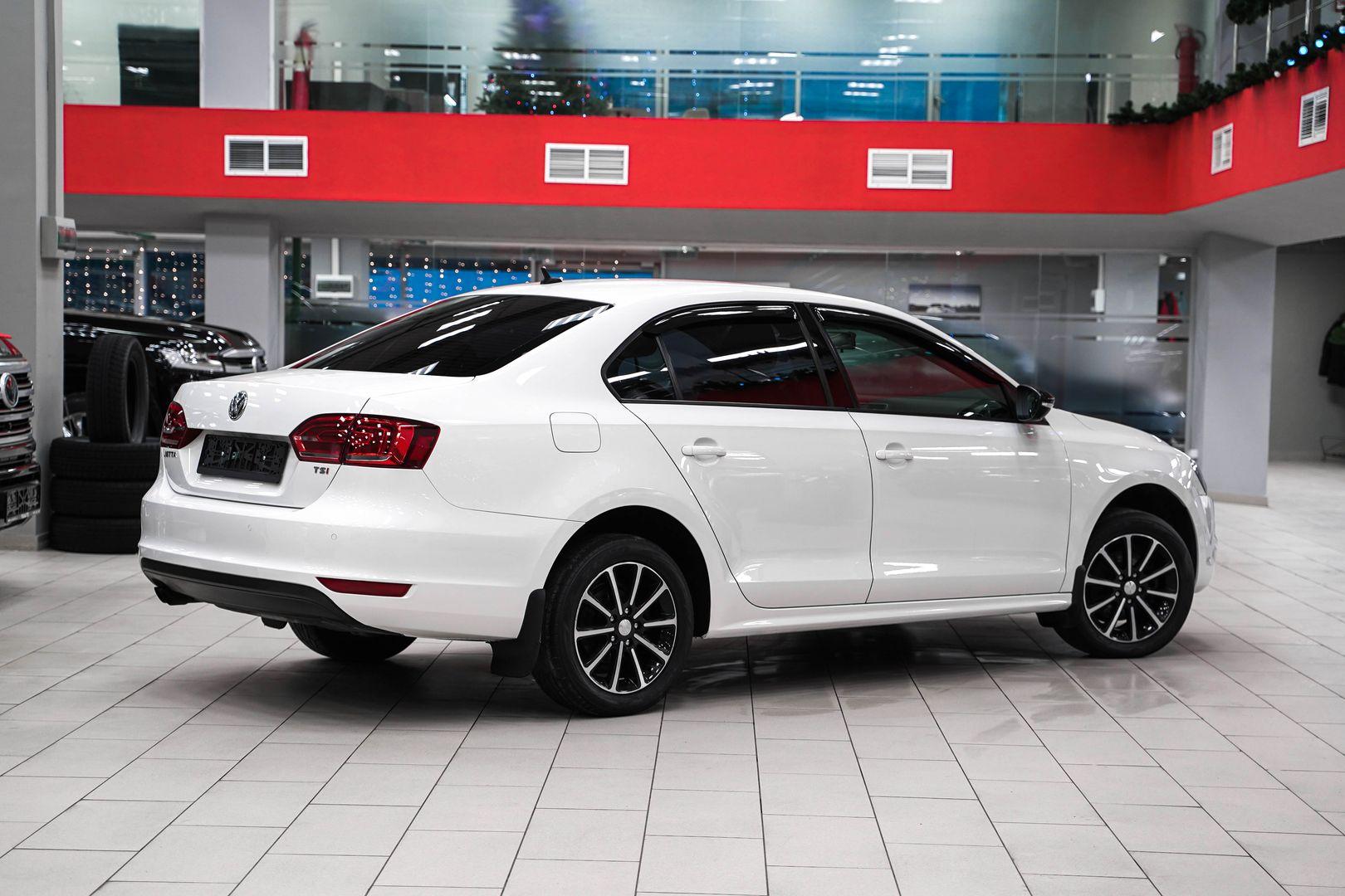 Volkswagen Jetta 2014, белый, ДЦ Орехово