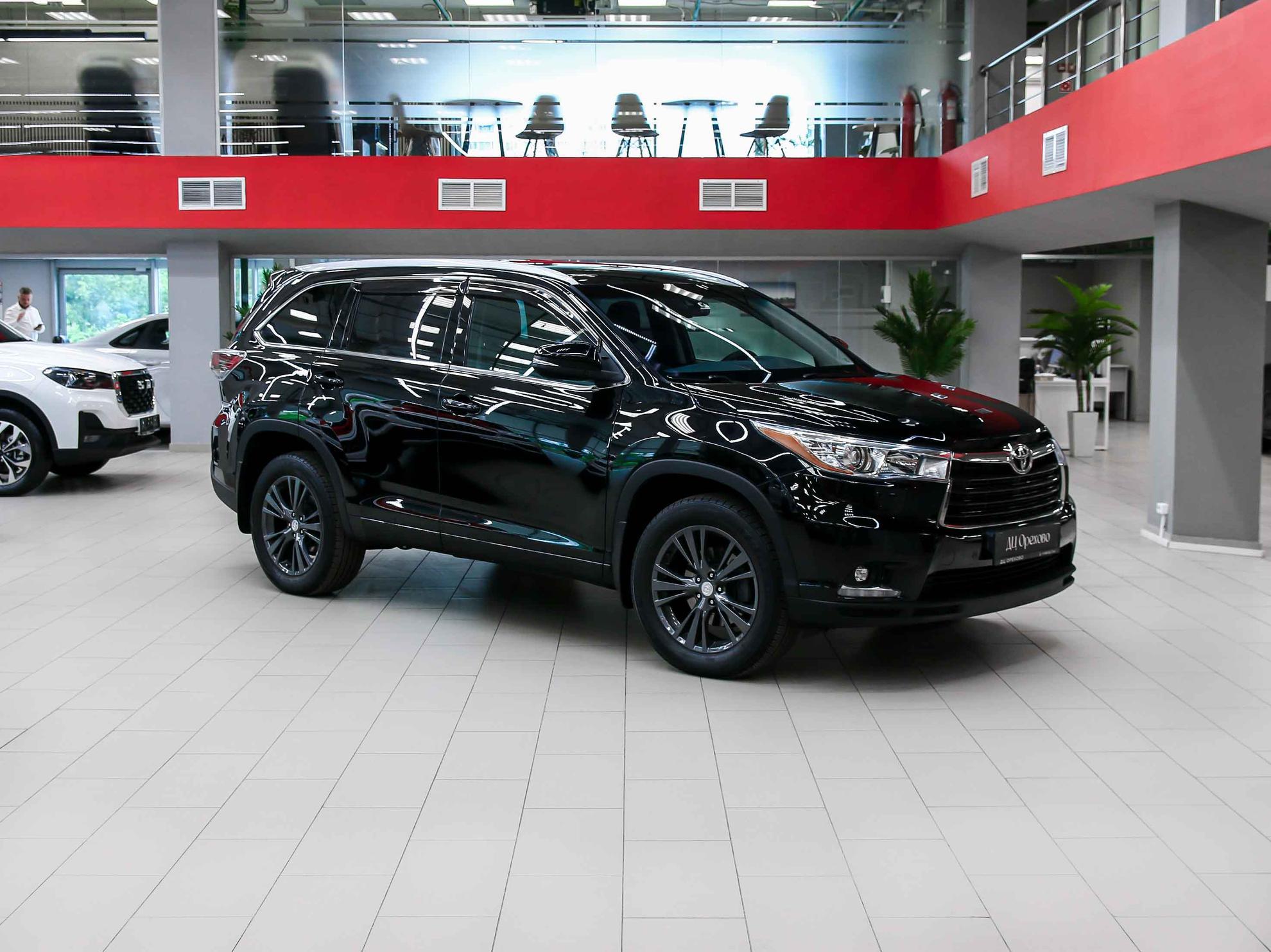 Toyota Highlander 2014, черный, ДЦ Орехово