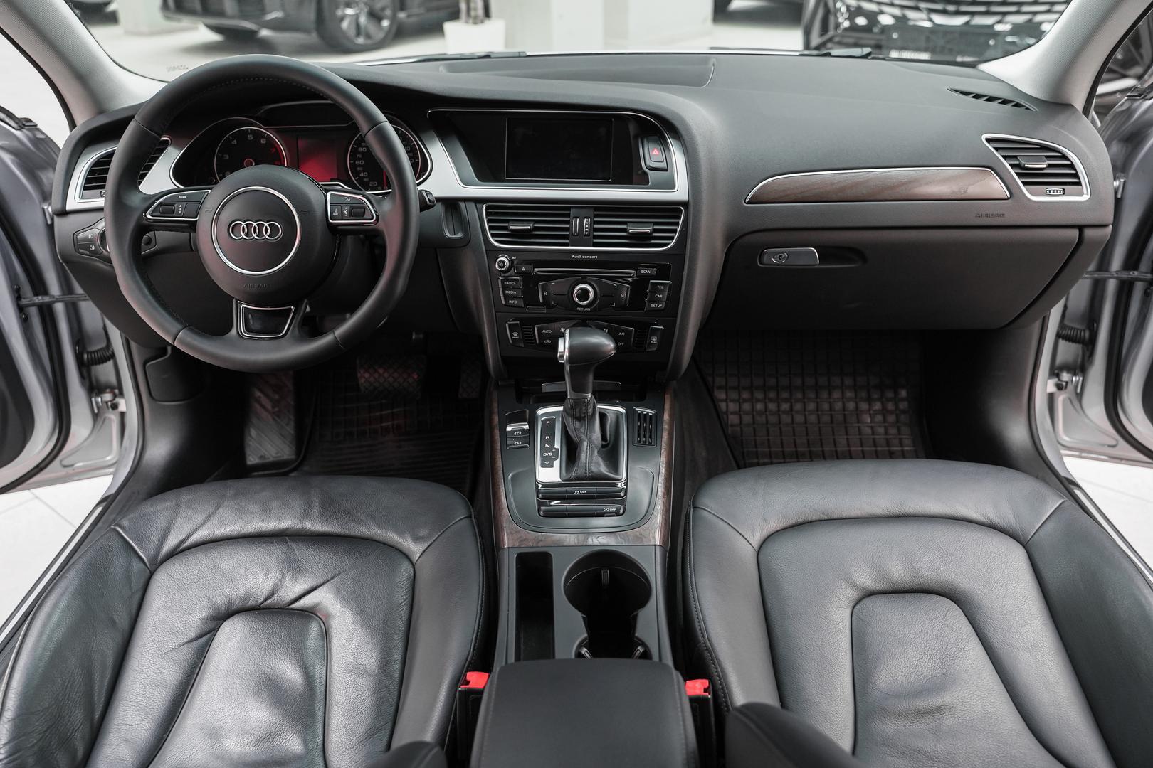 Audi A4 2014, серебряный, ДЦ Орехово