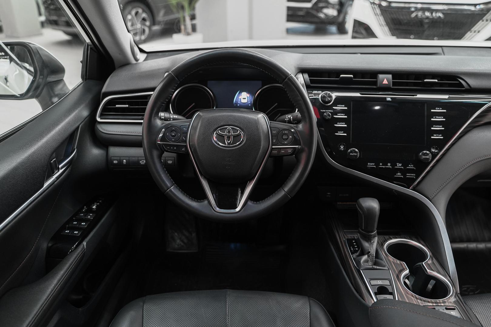 Toyota Camry 2019, белый, ДЦ Орехово
