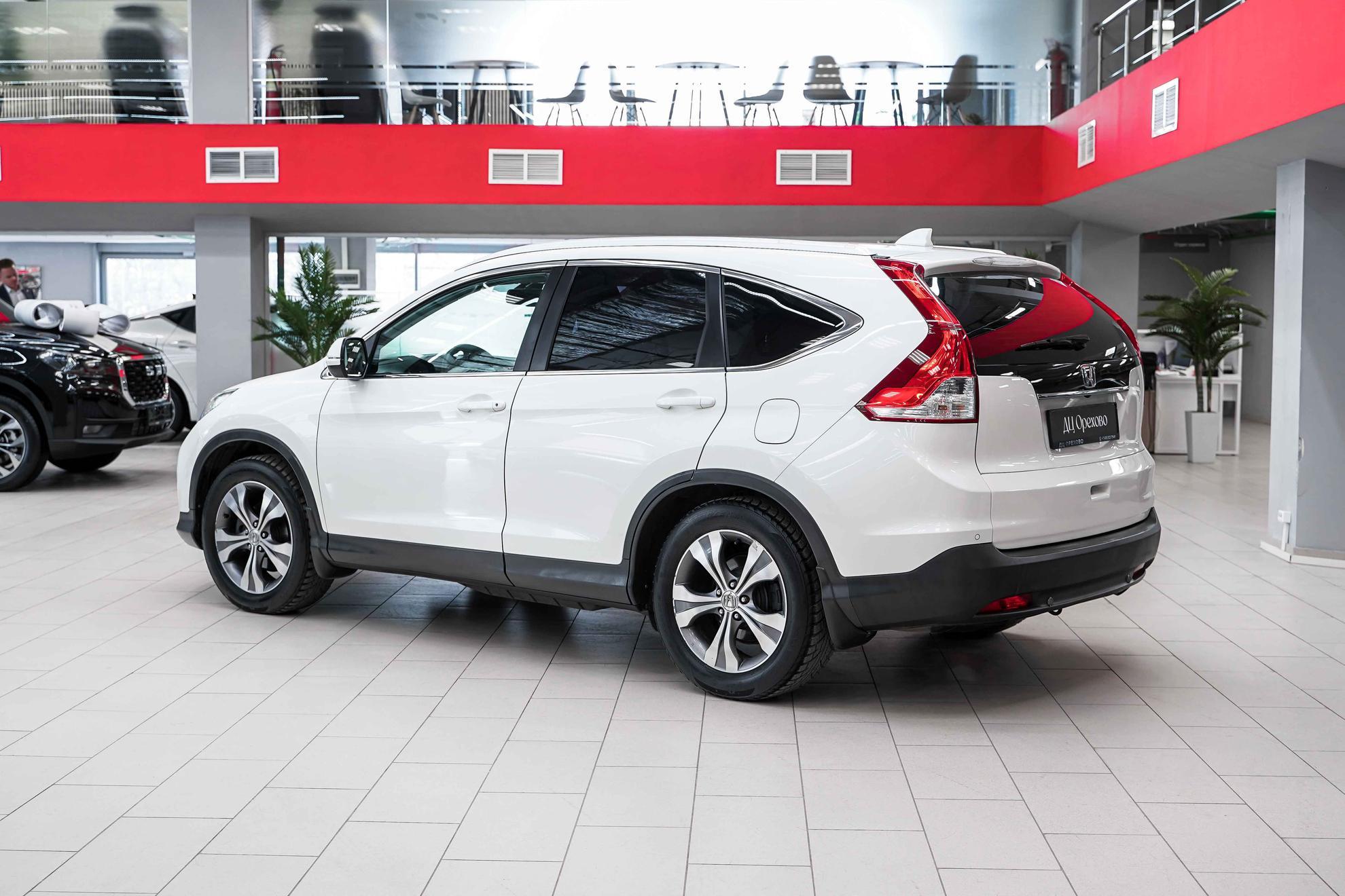 Honda CR-V 2013, белый, ДЦ Орехово