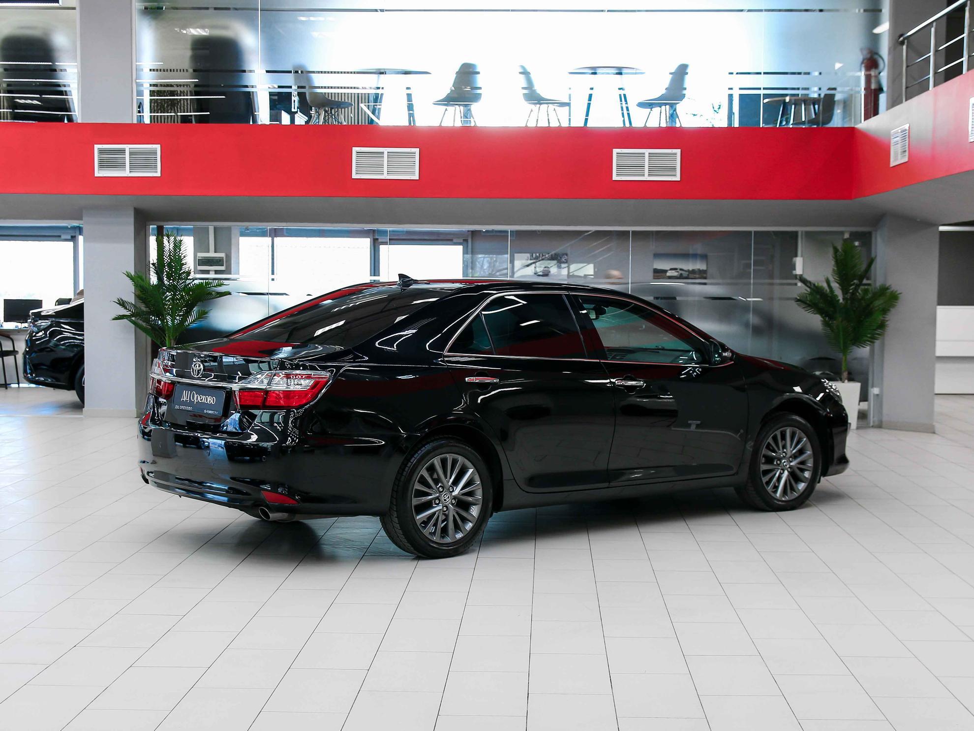Toyota Camry 2017, черный, ДЦ Орехово