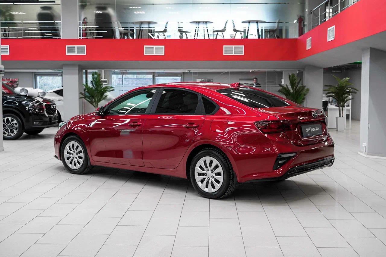 Kia Cerato 2019, красный, ДЦ Орехово
