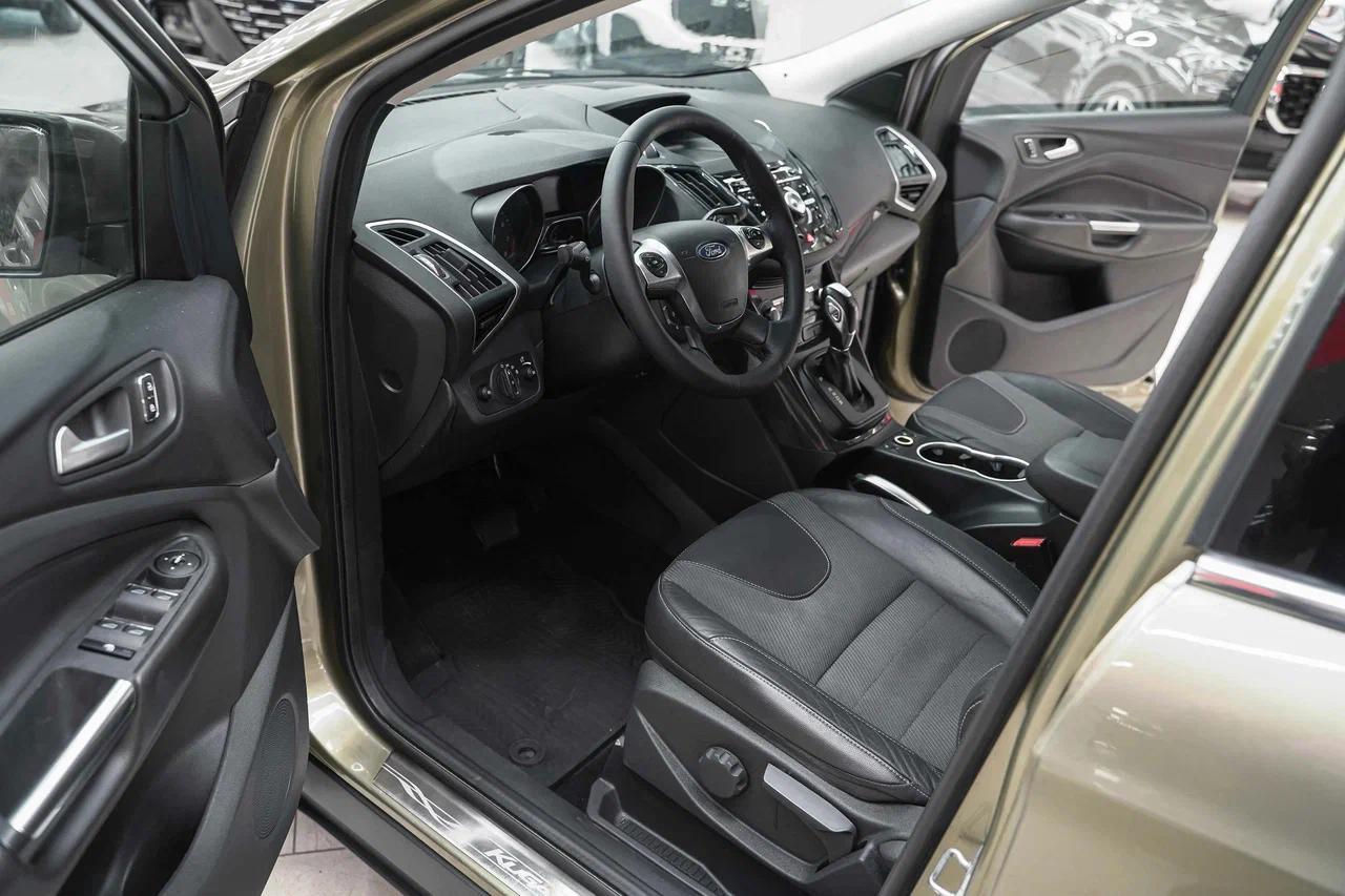 Ford Kuga 2014, зеленый, ДЦ Орехово