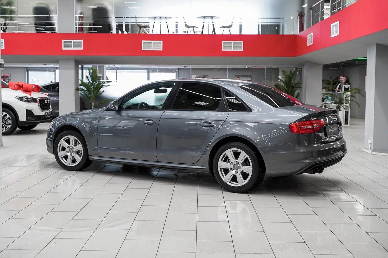 Audi A4 2012, серый, ДЦ Орехово