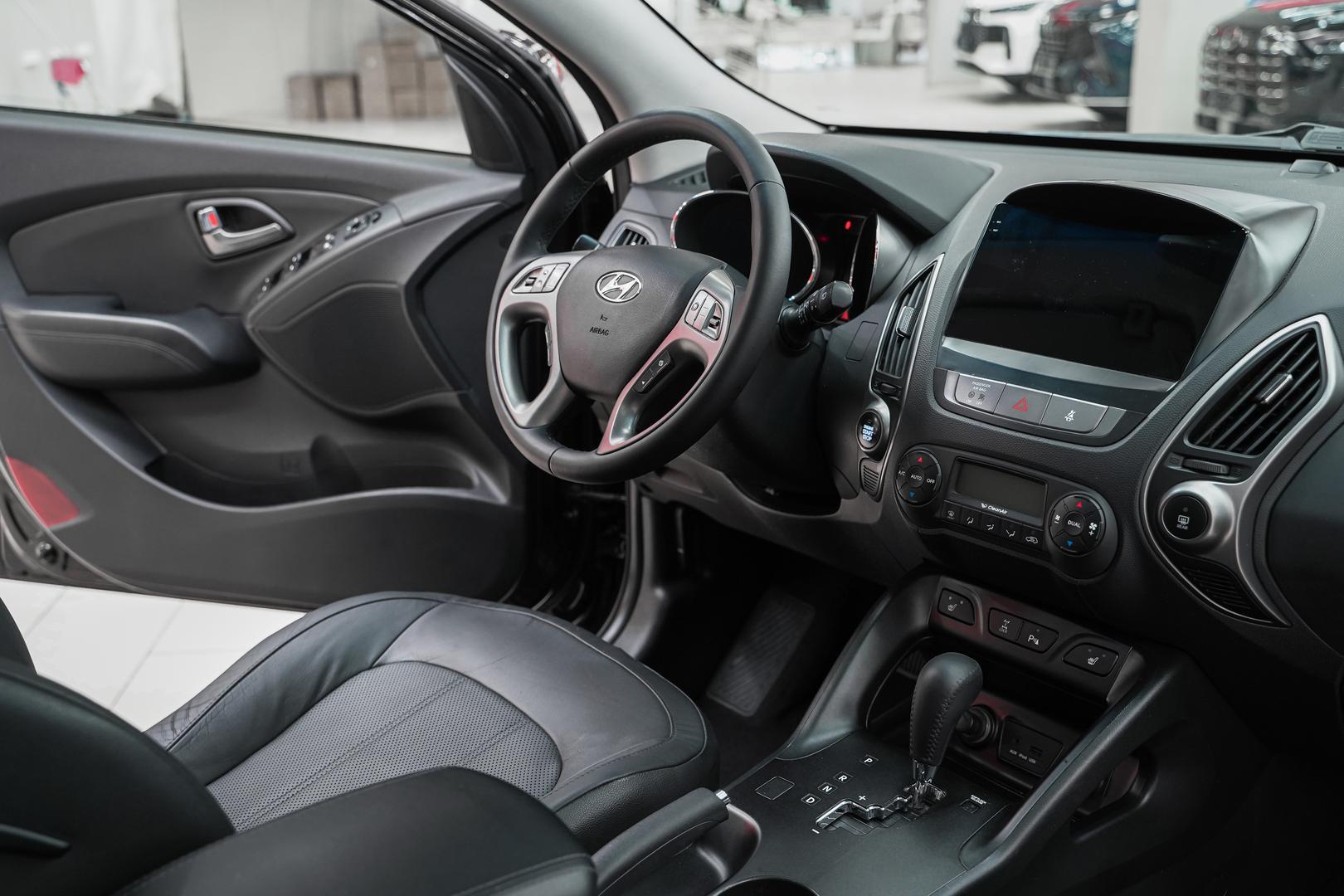 Hyundai ix35 2013, черный, ДЦ Орехово