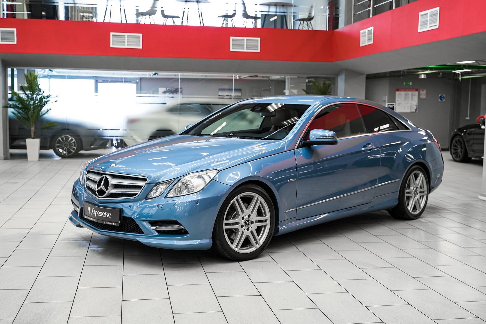 Mercedes-Benz E-Класс 2012, голубой, ДЦ Орехово