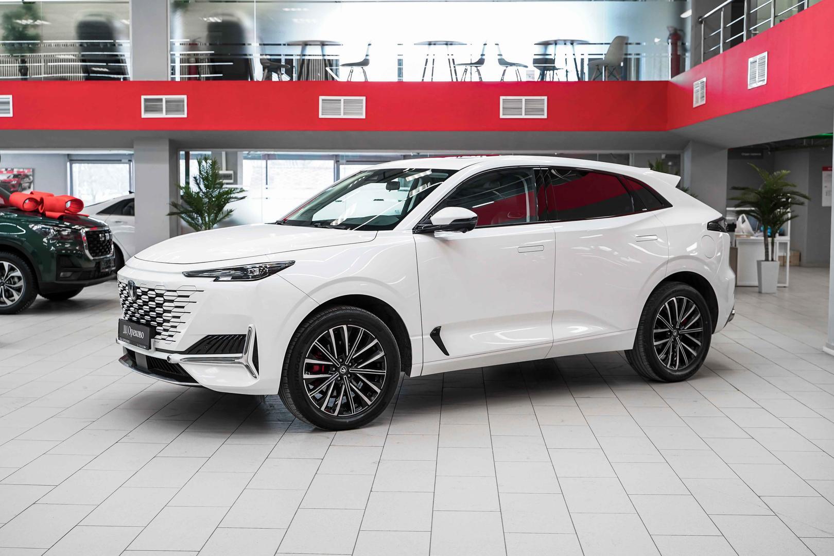 Changan UNI-K 2023, белый, ДЦ Орехово