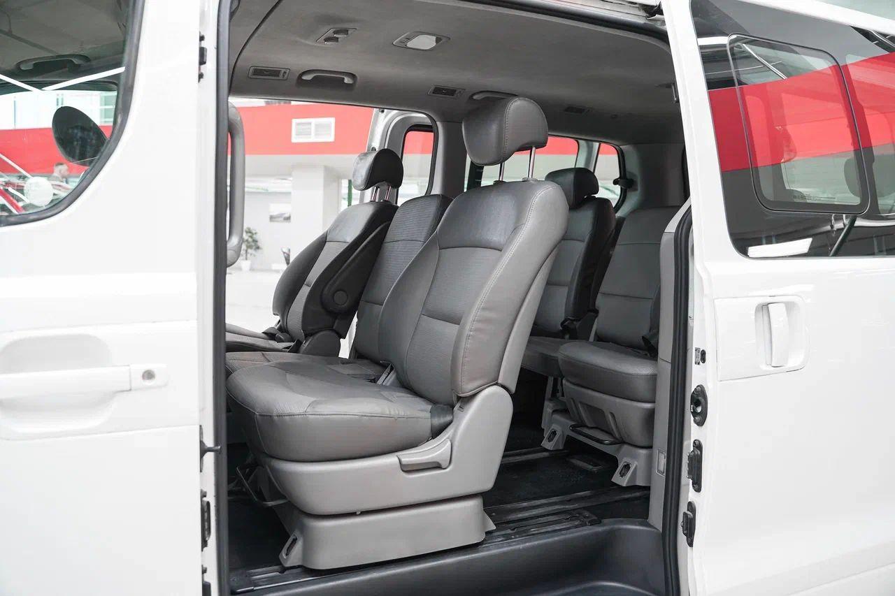 Hyundai Grand Starex 2012, белый, ДЦ Орехово