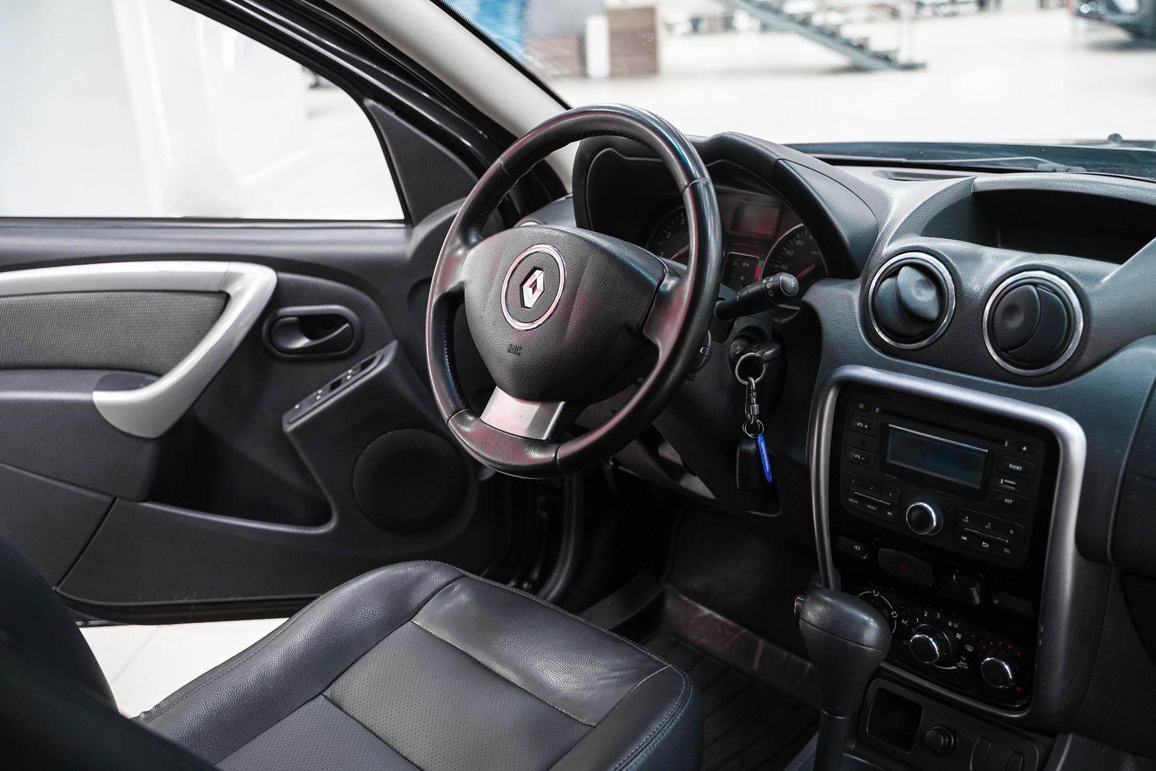 Renault Duster 2012, черный, ДЦ Орехово