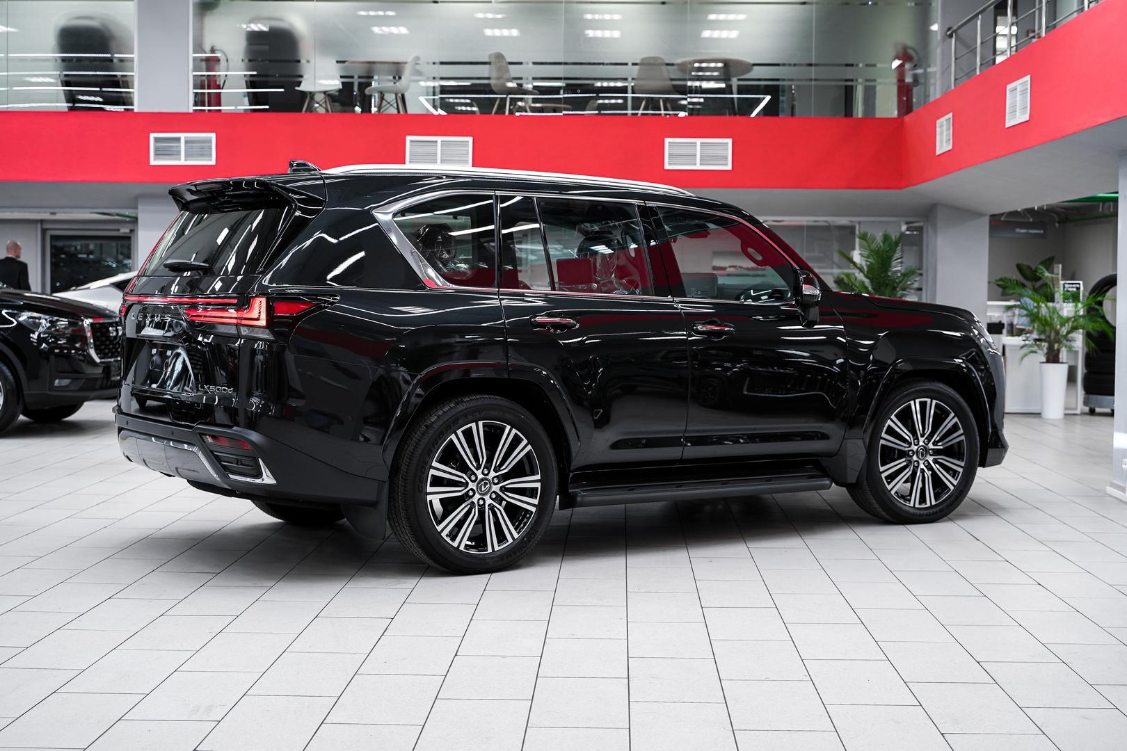 Lexus LX 2025, черный, ДЦ Орехово