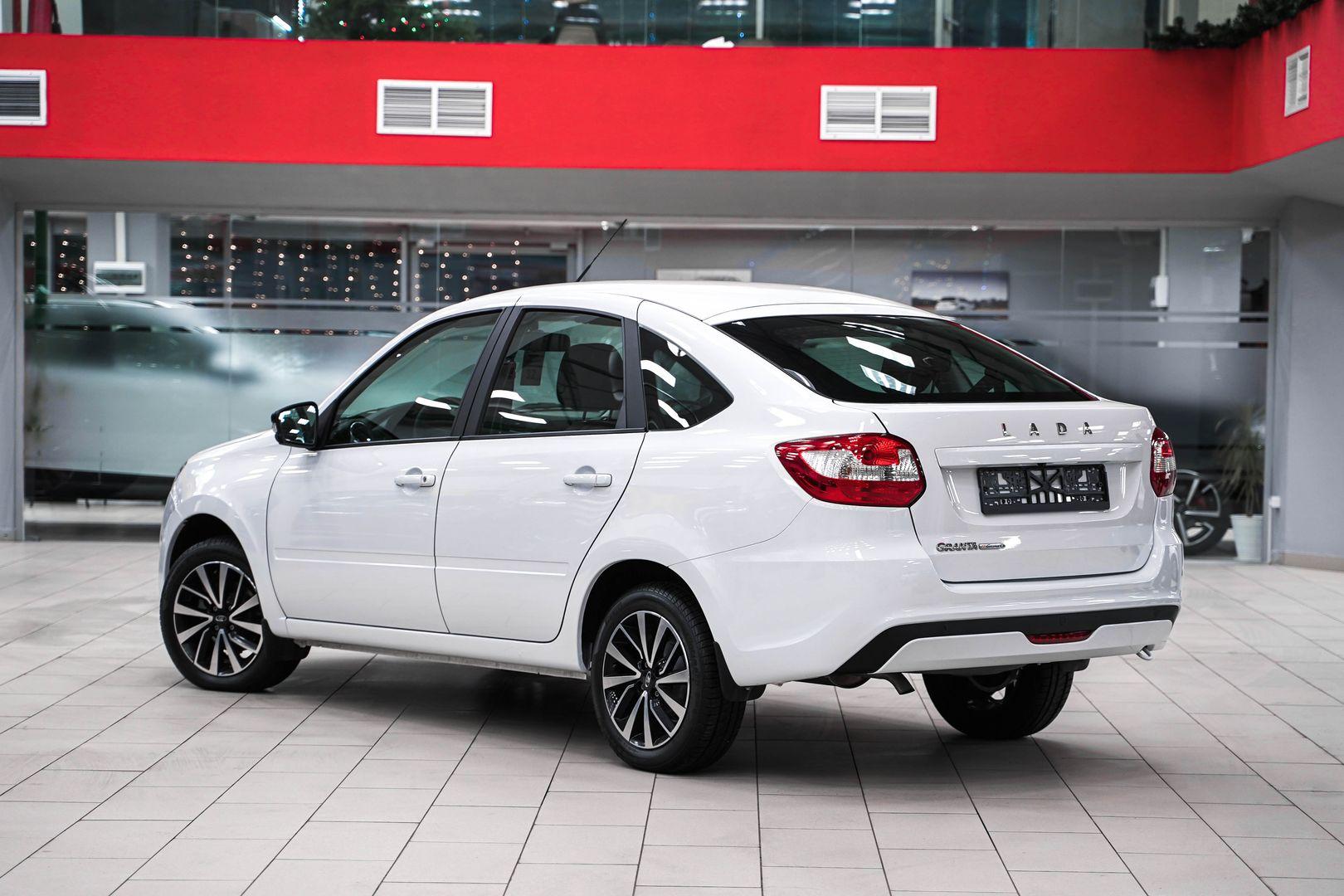LADA (ВАЗ) Granta 2024, белый, ДЦ Орехово