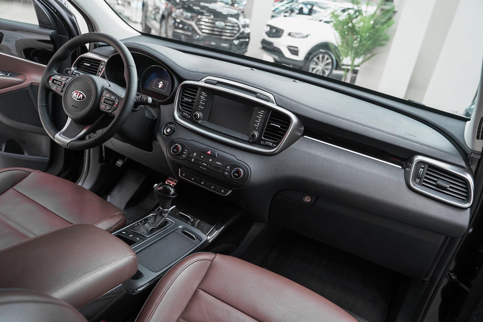Kia Sorento 2017, черный, ДЦ Орехово