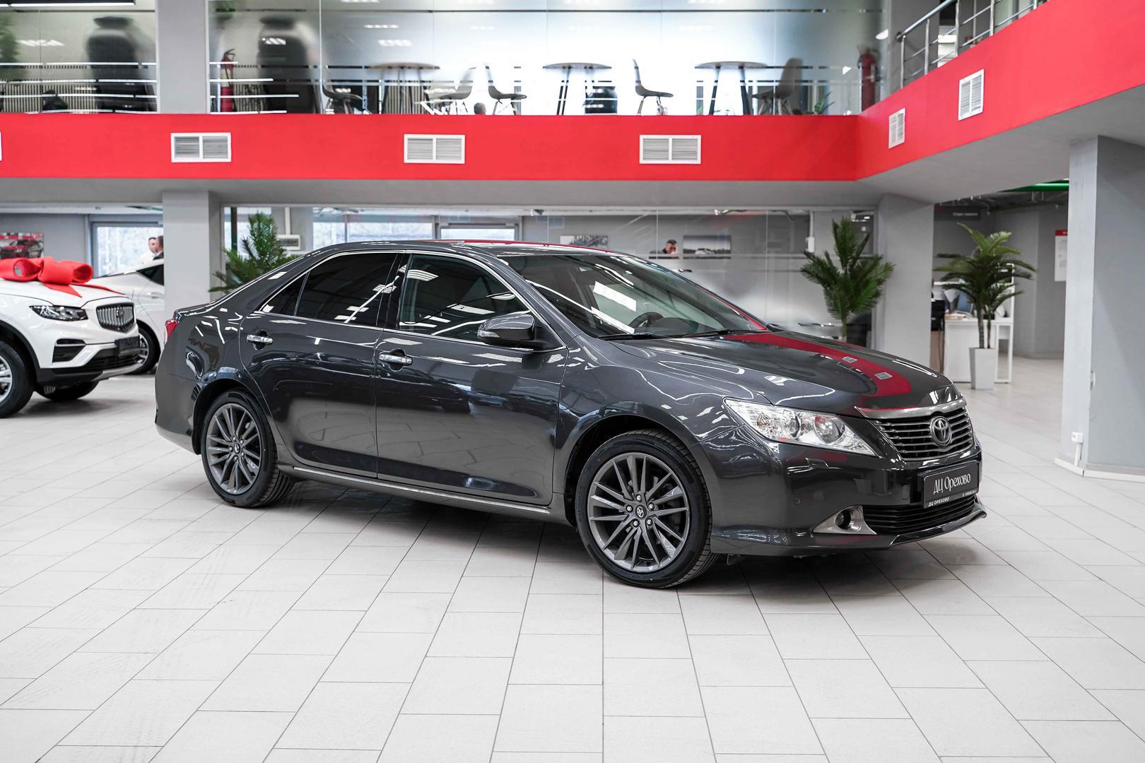 Toyota Camry 2014, серый, ДЦ Орехово