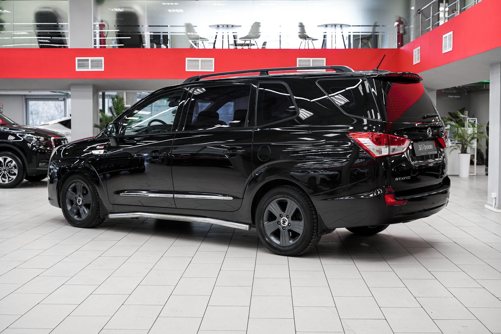 SsangYong Stavic 2014, черный, ДЦ Орехово