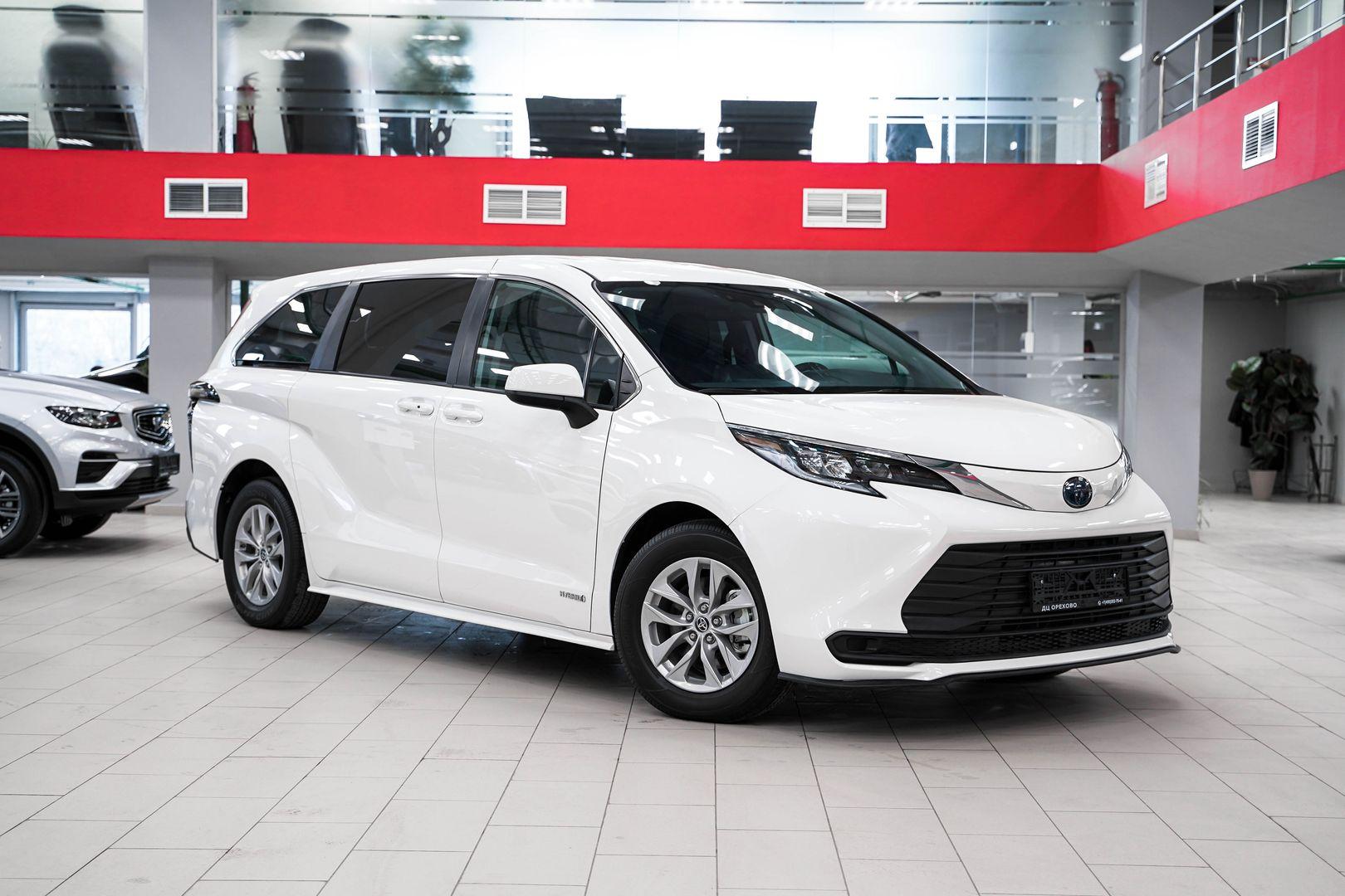 Toyota Sienna 2021, белый, ДЦ Орехово