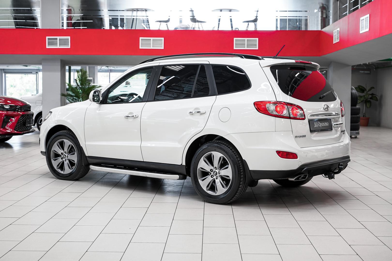 Hyundai Santa Fe 2012, белый, ДЦ Орехово
