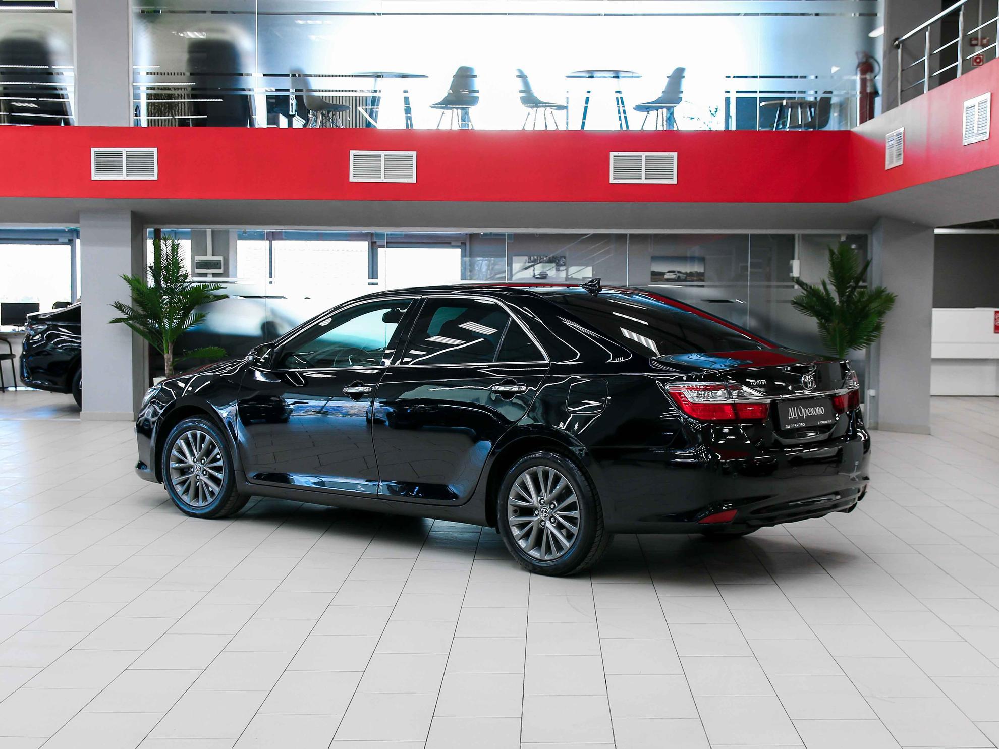 Toyota Camry 2017, черный, ДЦ Орехово