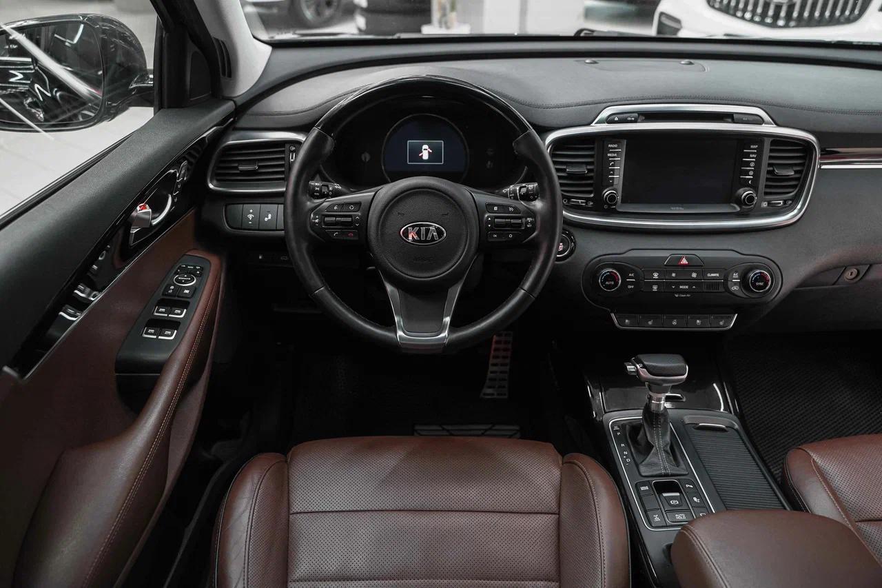 Kia Sorento 2016, черный, ДЦ Орехово