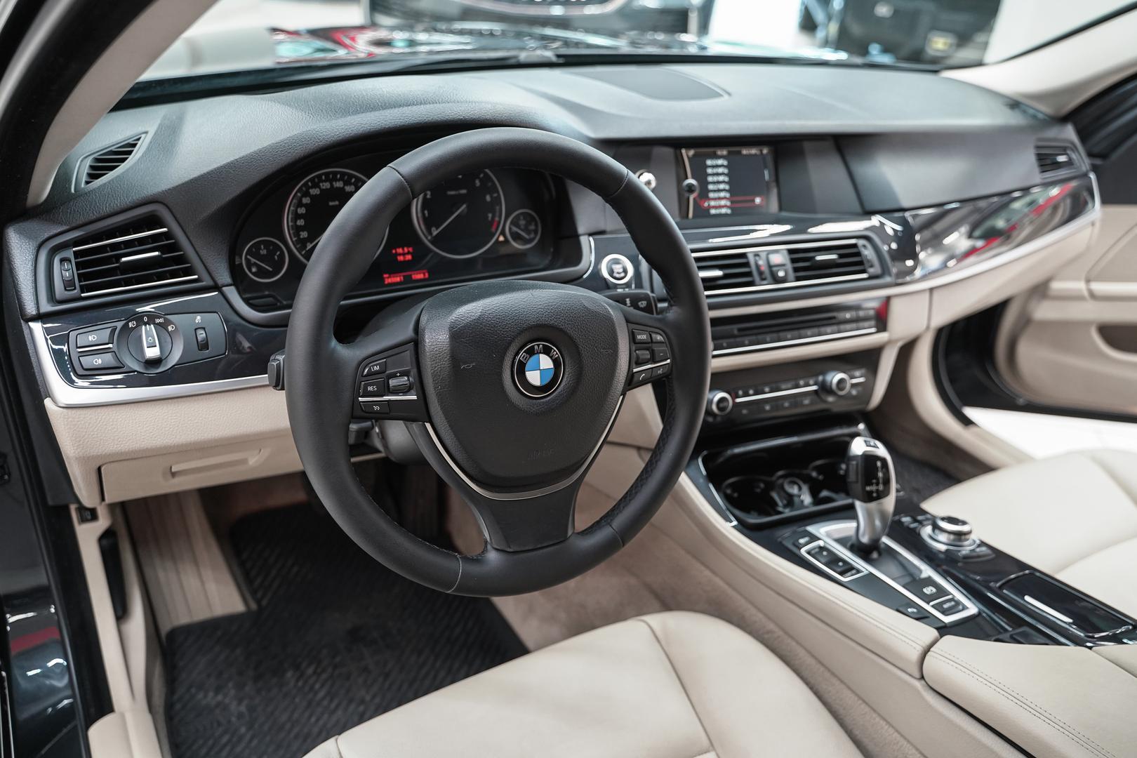 BMW 5 серии 2012, черный, ДЦ Орехово