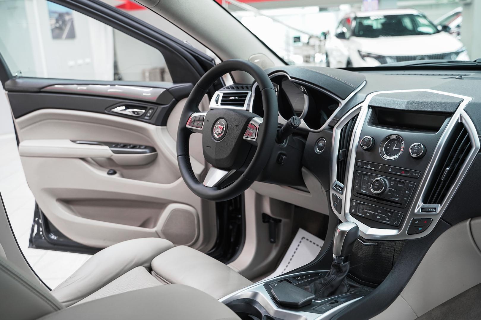 Cadillac SRX 2012, черный, ДЦ Орехово