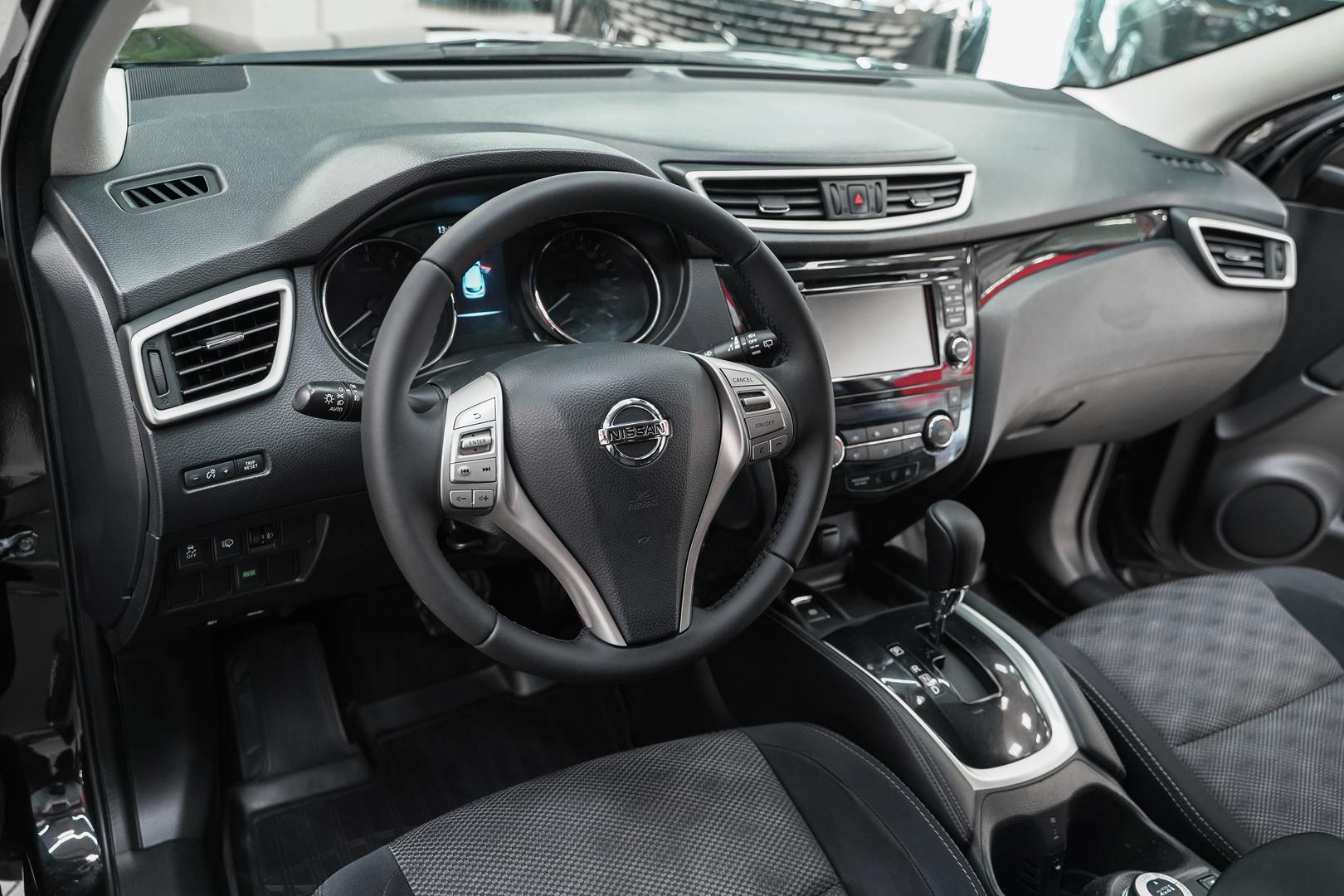 Nissan Qashqai 2014, черный, ДЦ Орехово
