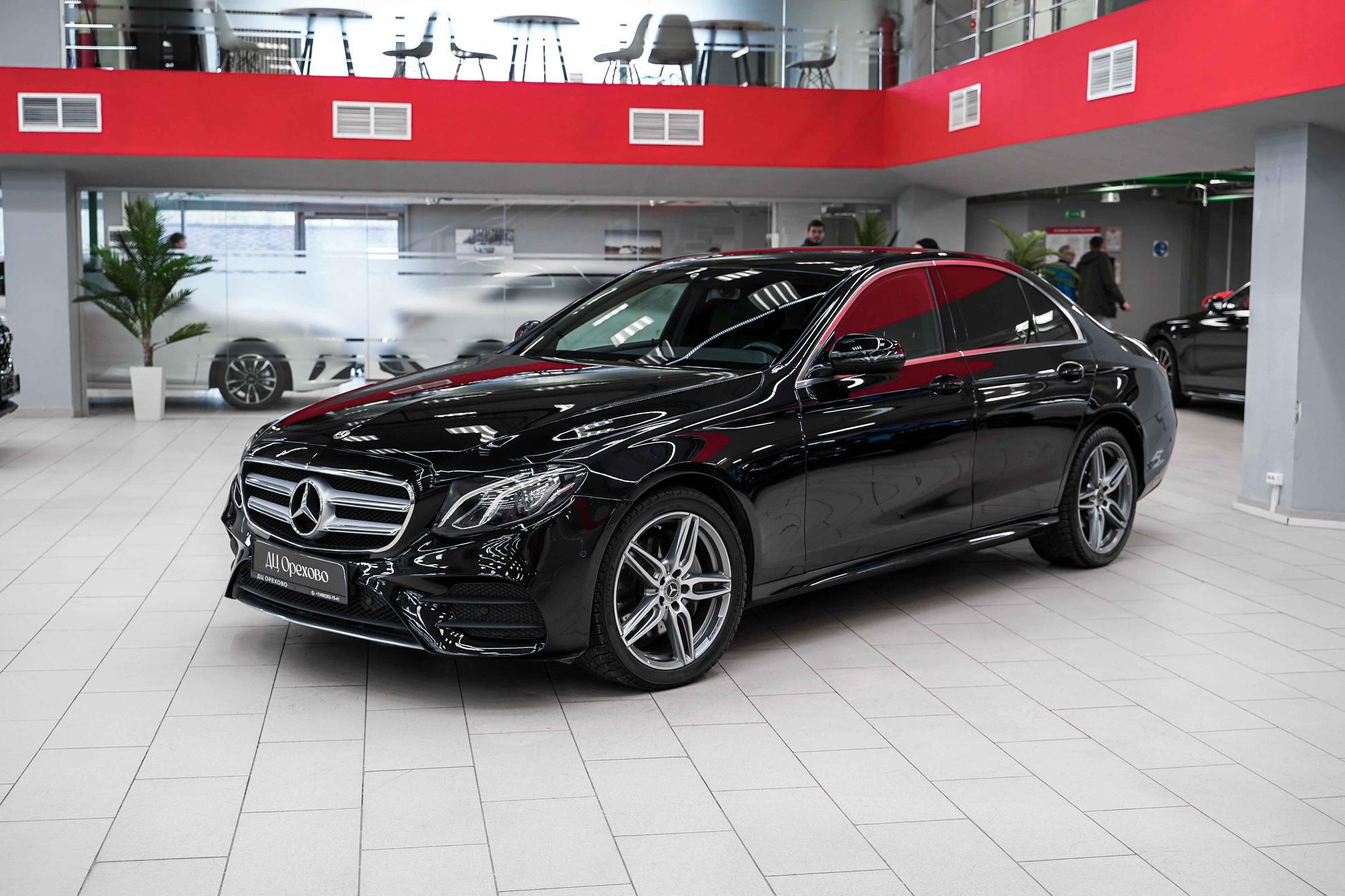 Mercedes-Benz E-Класс 2020, черный, ДЦ Орехово