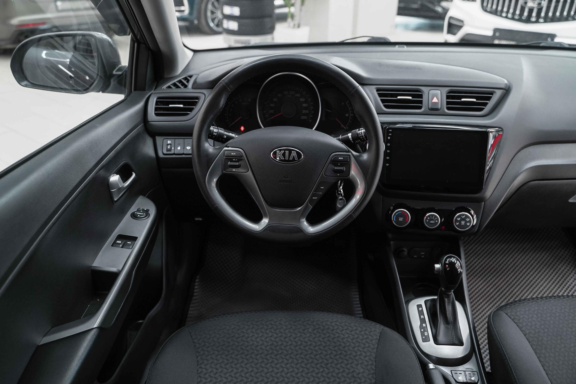 Kia Rio 2017, серый, ДЦ Орехово