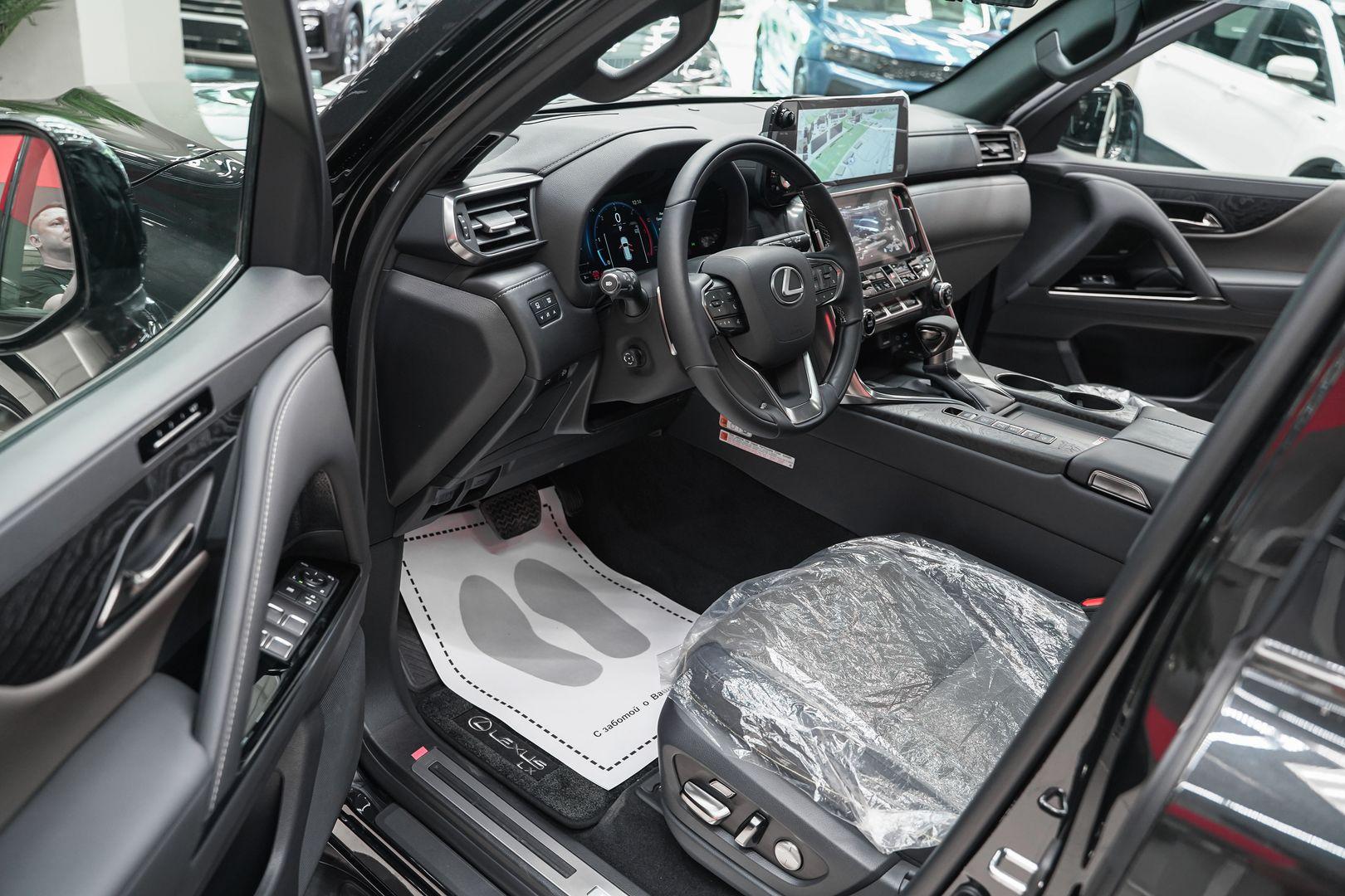 Lexus LX 2025, черный, ДЦ Орехово