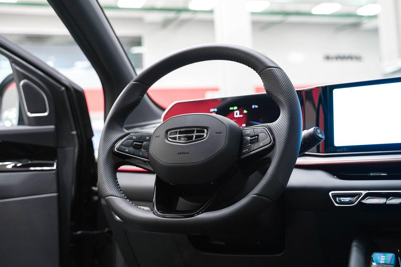 Geely Coolray 2024, серый, ДЦ Орехово